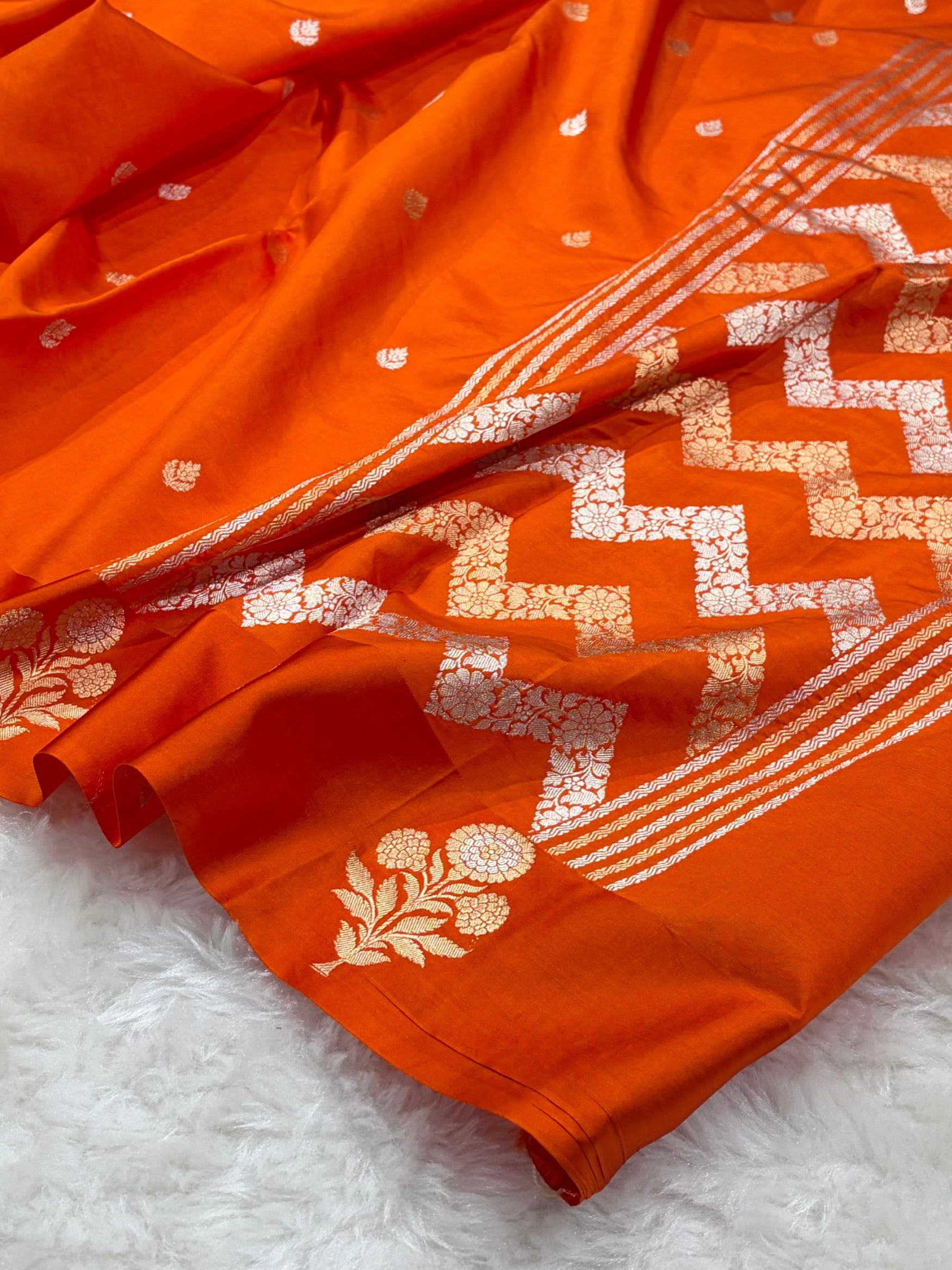 Banarasi Orange Shades Meenakari Boota Handwoven Pure Katan Paper Silk RM-75