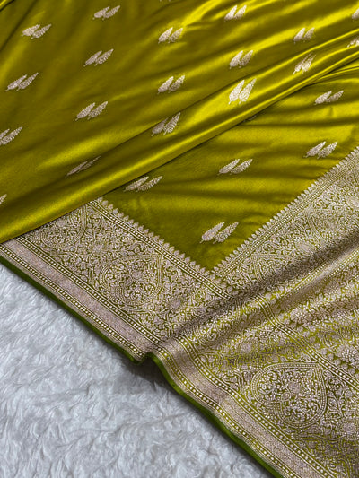 Banarasi Floral Booti Pattern in Liril Mahndi Shades Floral Mashru Silk Saree MCS102