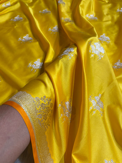 Banarasi Summer Yellow Shades Floral Mashru Silk Saree MCS87