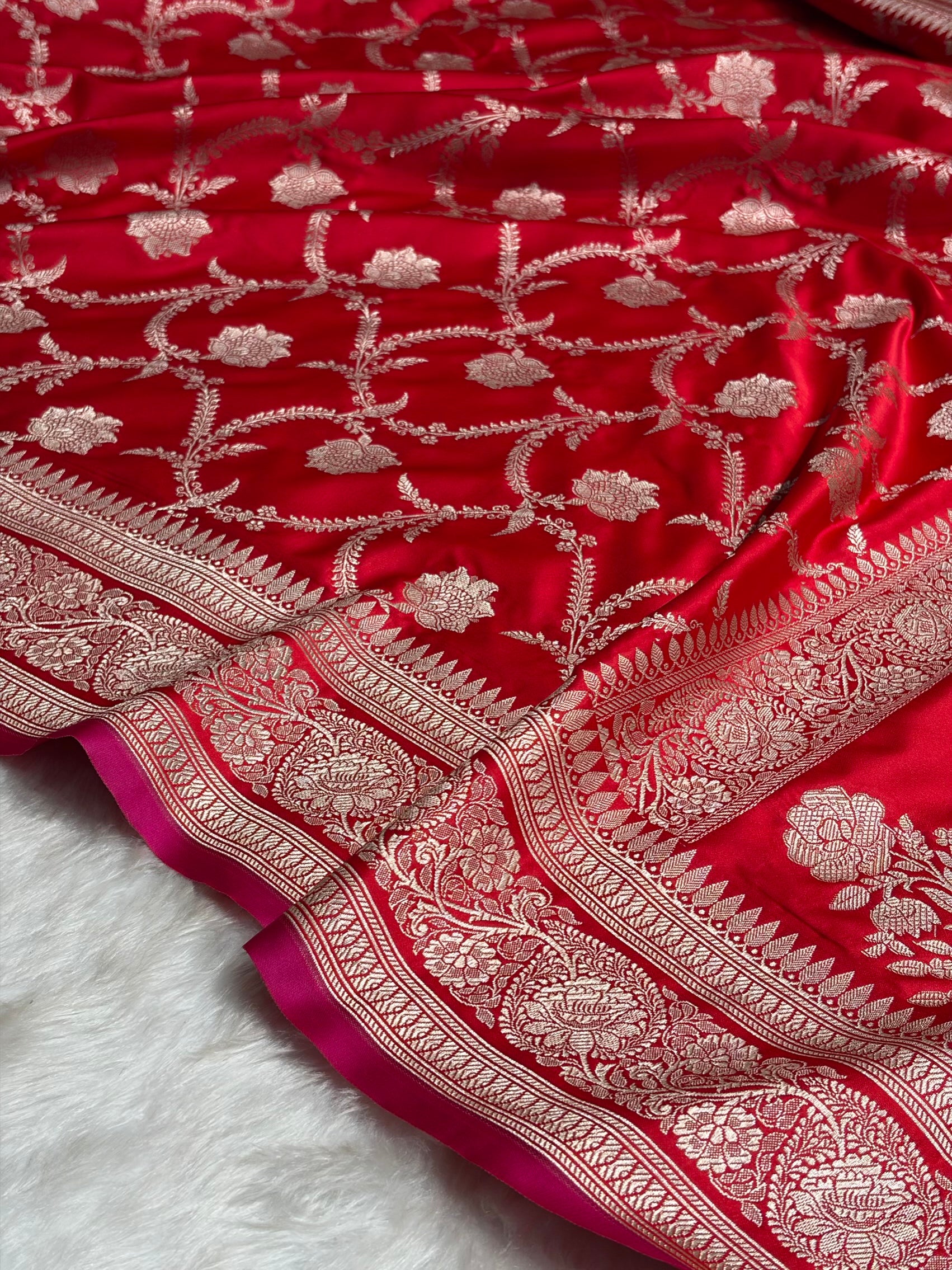 Red Jaal Pattern Satin Katan Silk Saree SK66