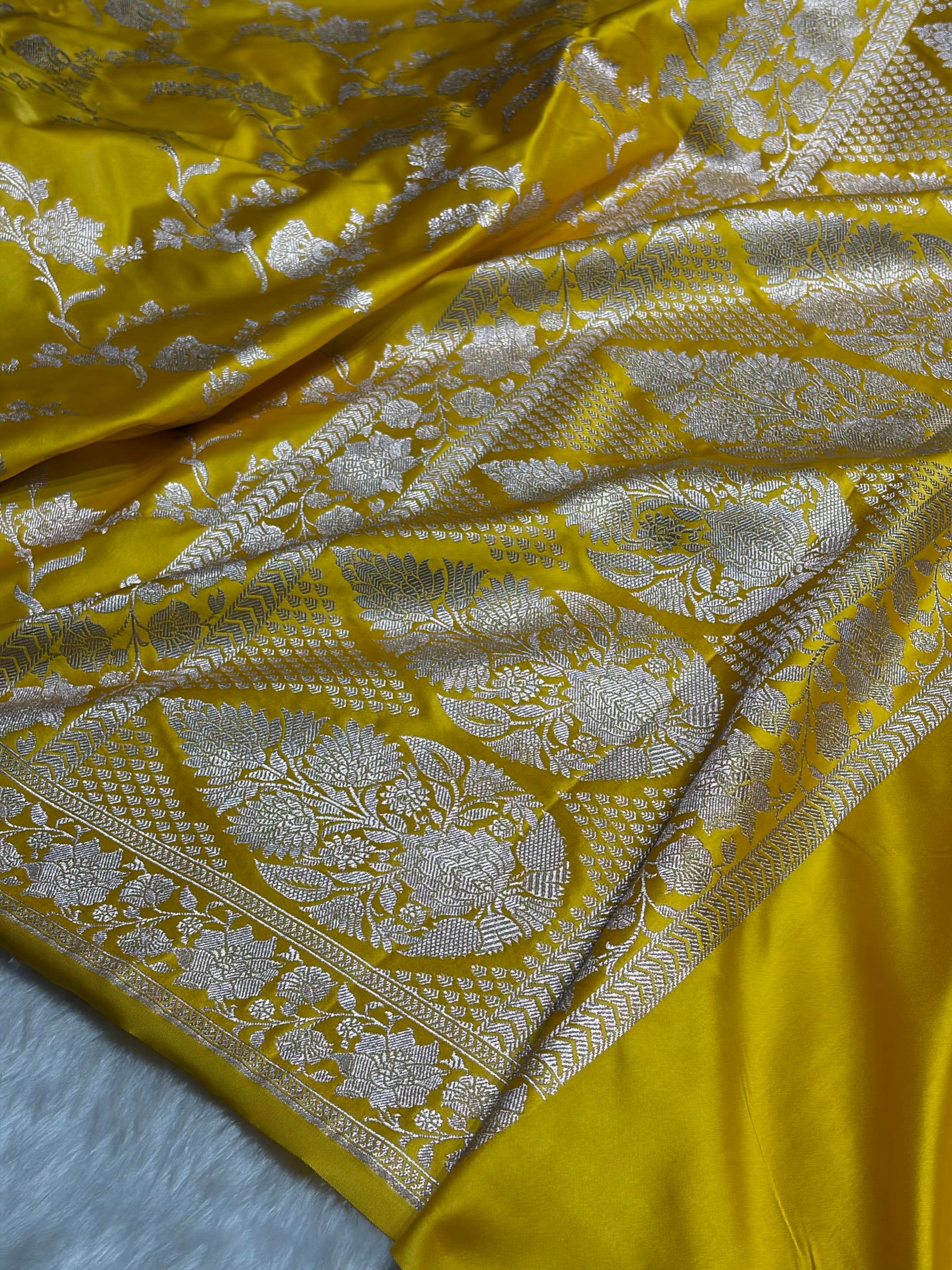 Yellow Shades Jaal Mashru Silk Saree MS48