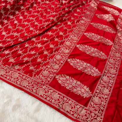 Bridal Red Mashru Silk Banarasi Saree With Jaal Pattern