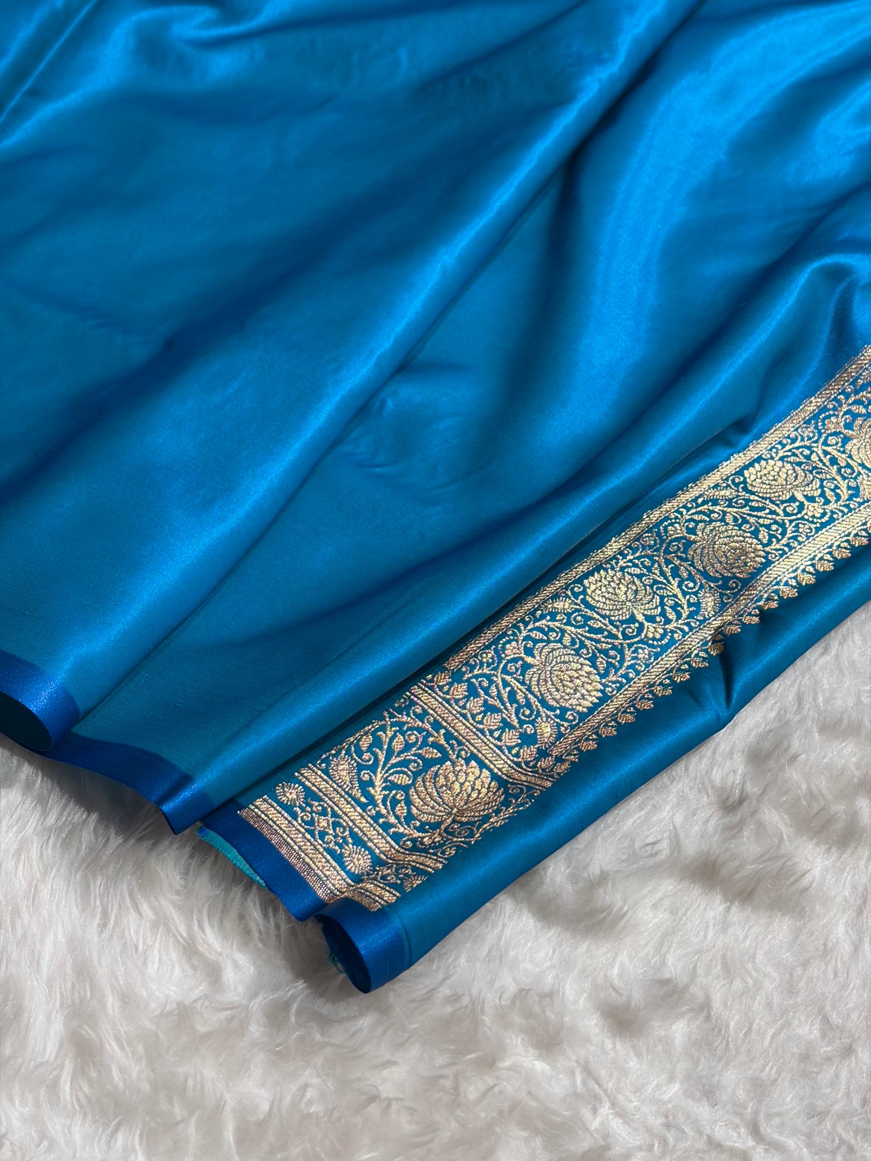 Satin Silk Saree Jaal in Firozi Shades SS23