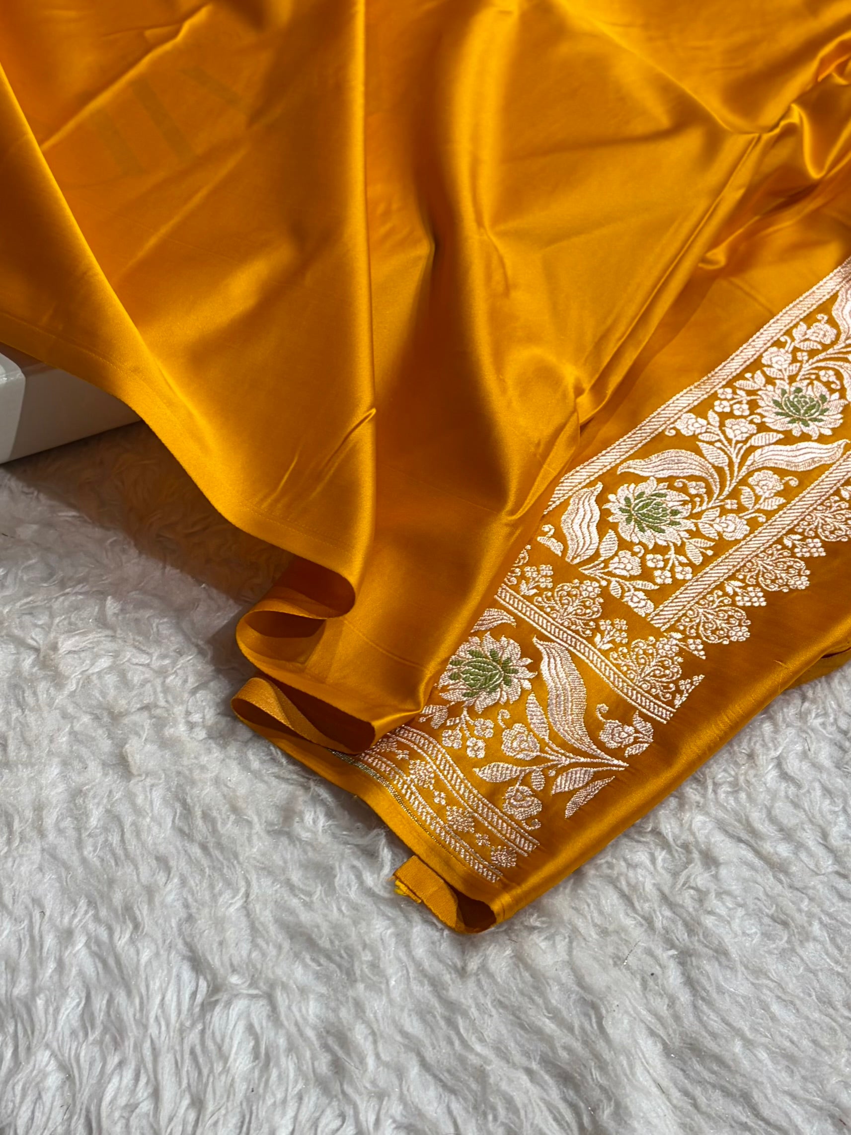 Mustard Gold Shades Banarasi Boota Pattern Minakari Floral Mashru Silk Saree MSM-121