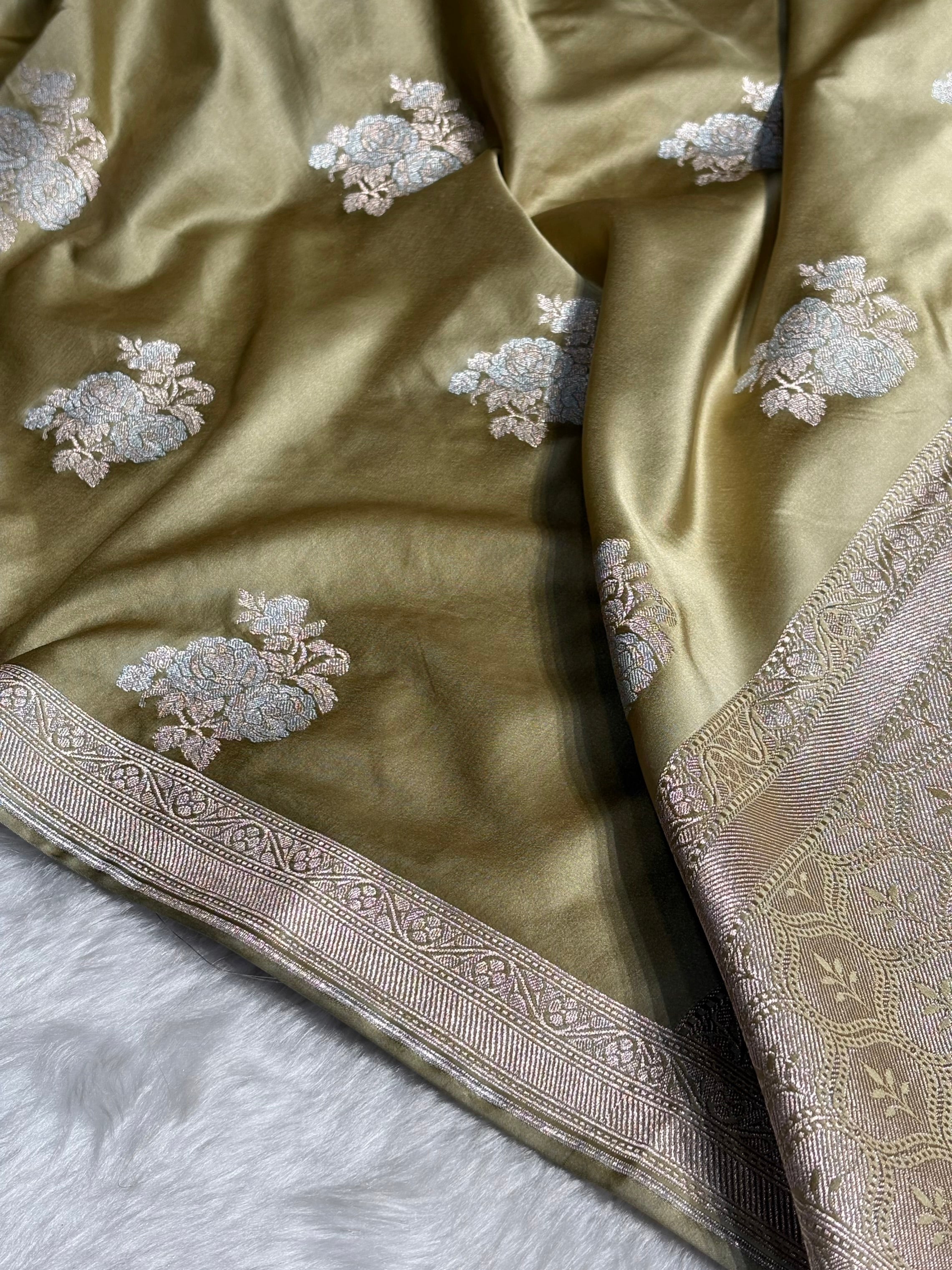 Dark Tusser Sona Rupa Floral Motif Mashru Silk Saree MS50