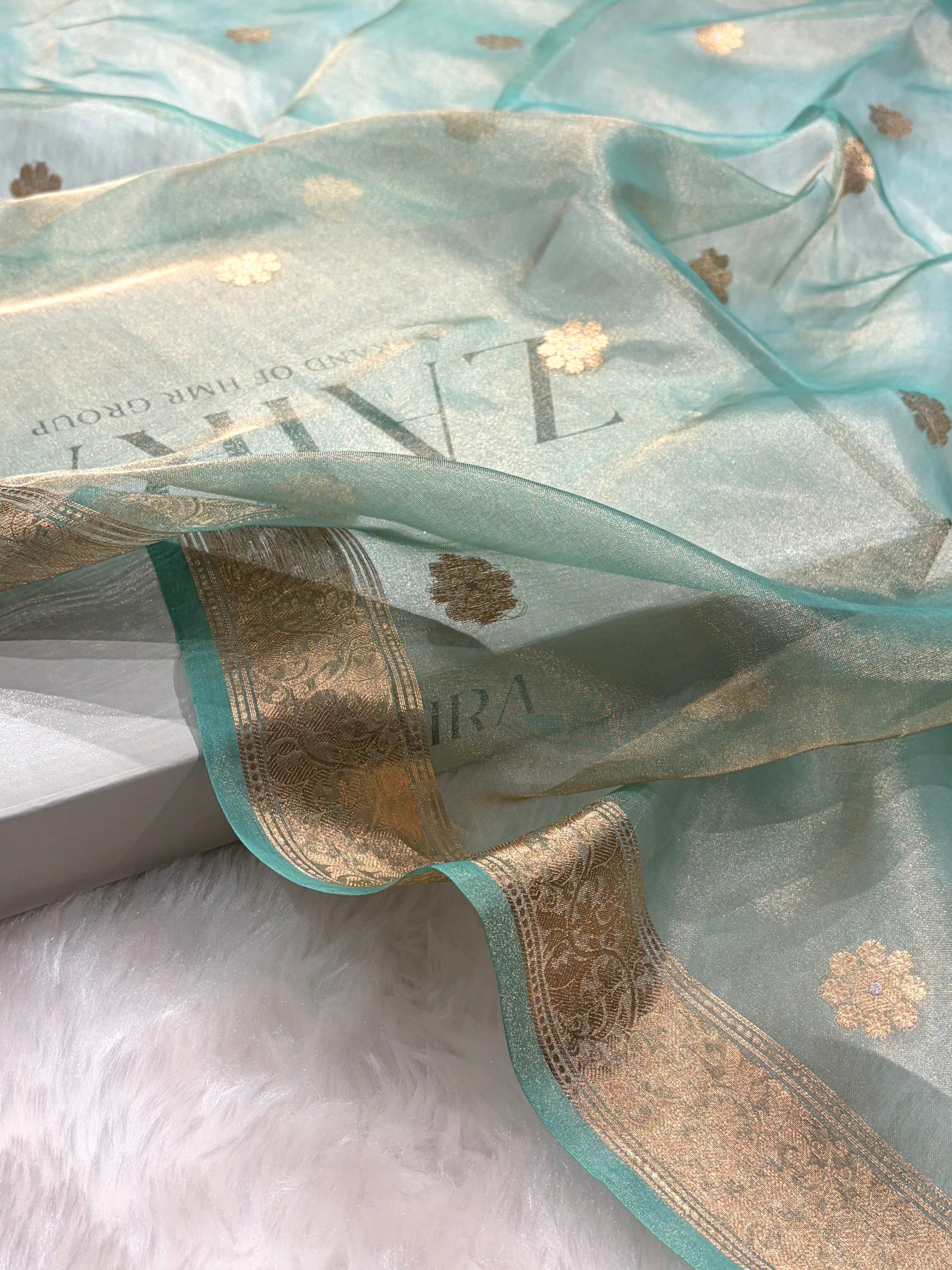 Sea Green Bananasi Floral Shades Pure Tissue Silk Saree PT-45