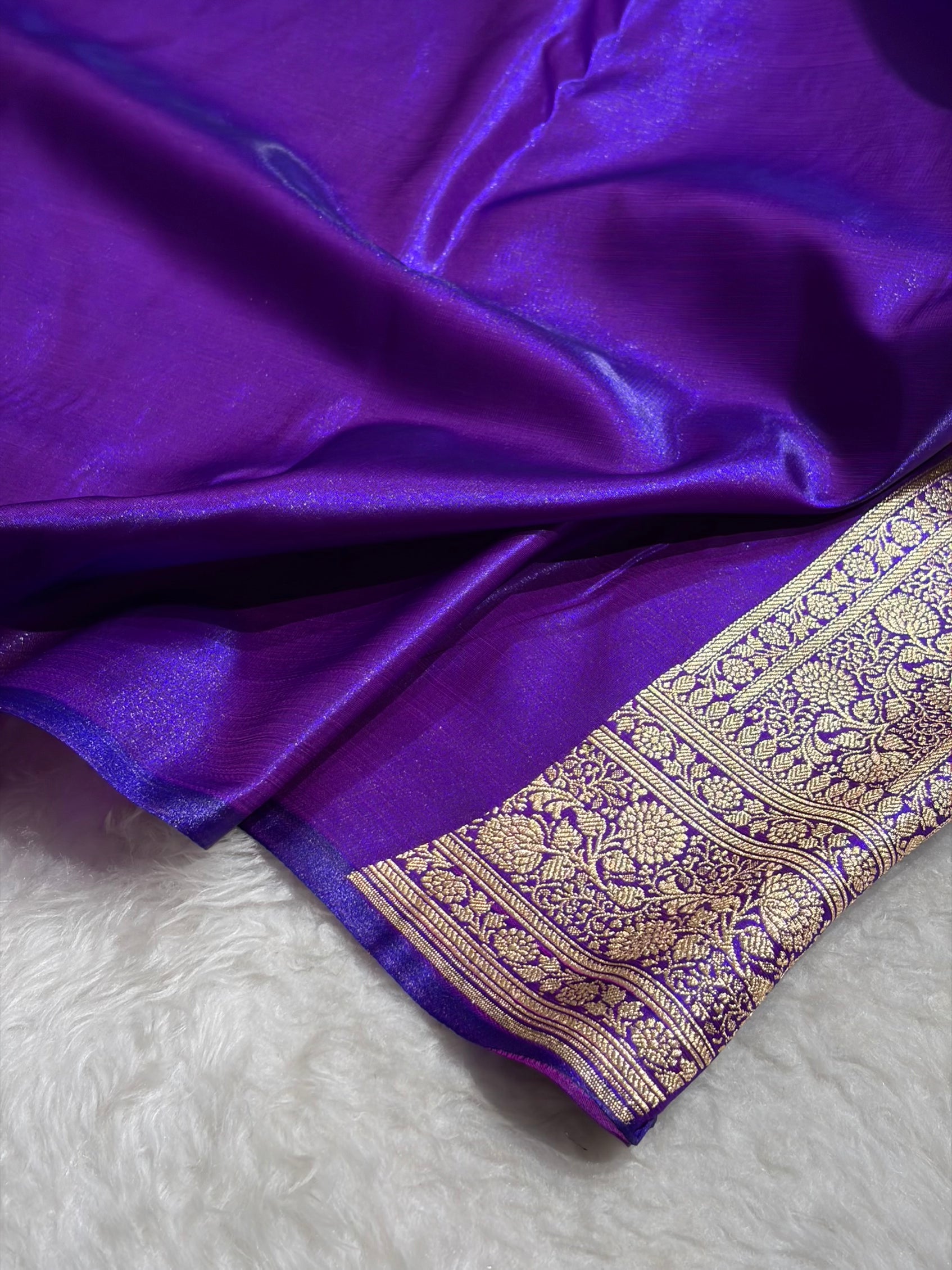 Purple Shades Jaal Pattern Banarasi Satin Silk Saree SS56