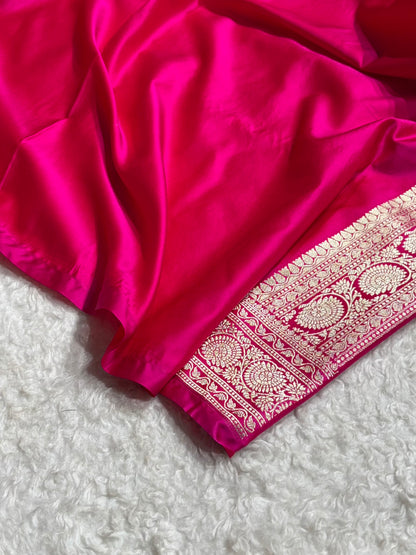 Banarasi Satin Katan Saree With Minakari Jaal Pattern in Cross Rani Shades SK126