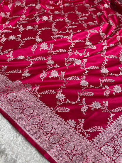 Banarasi Pattern Jaal Rani Shade Mashru Silk Saree MS23