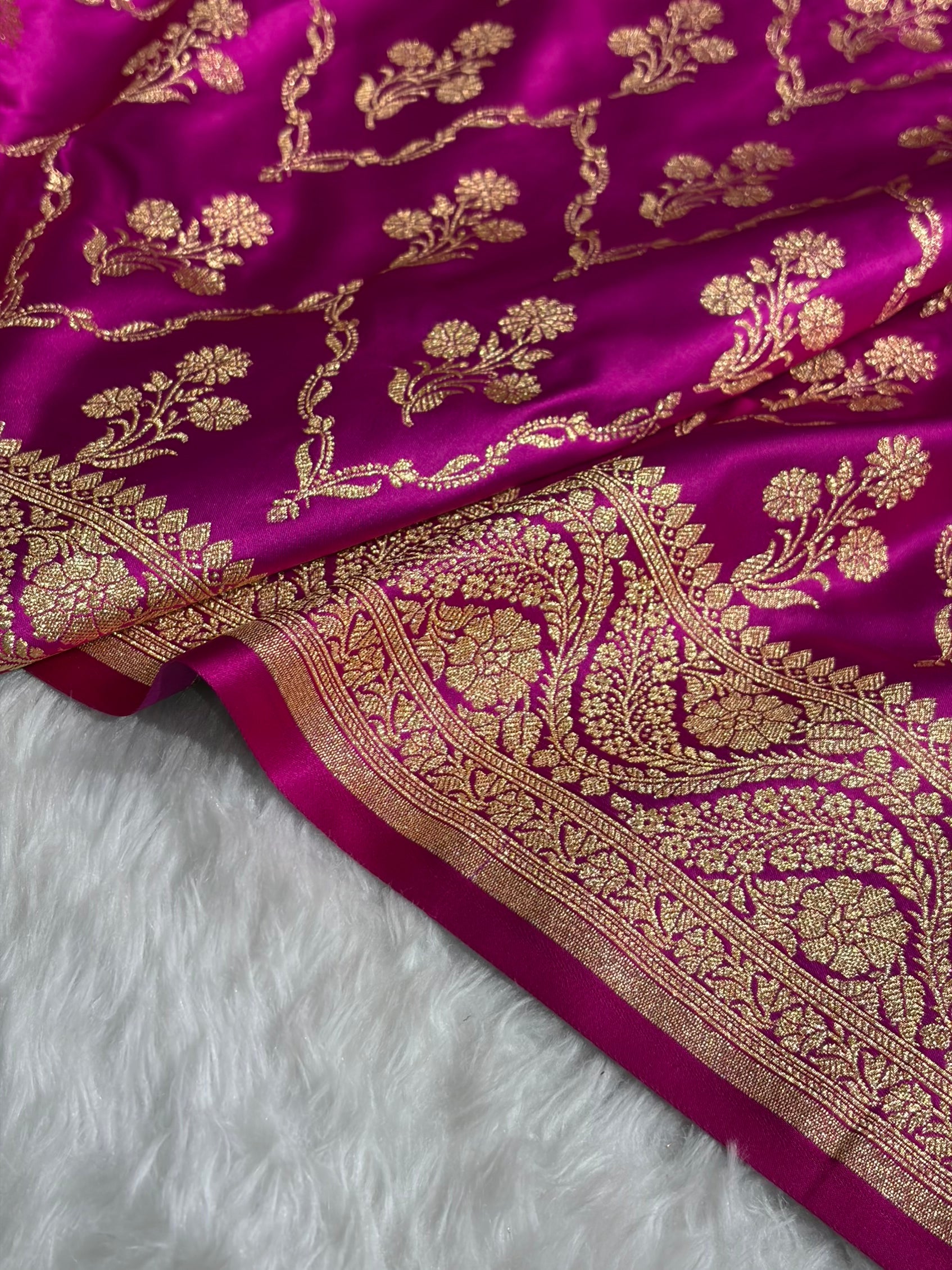 Cross Magenta with Jaal Pattern Satin Katan Silk Saree SK67