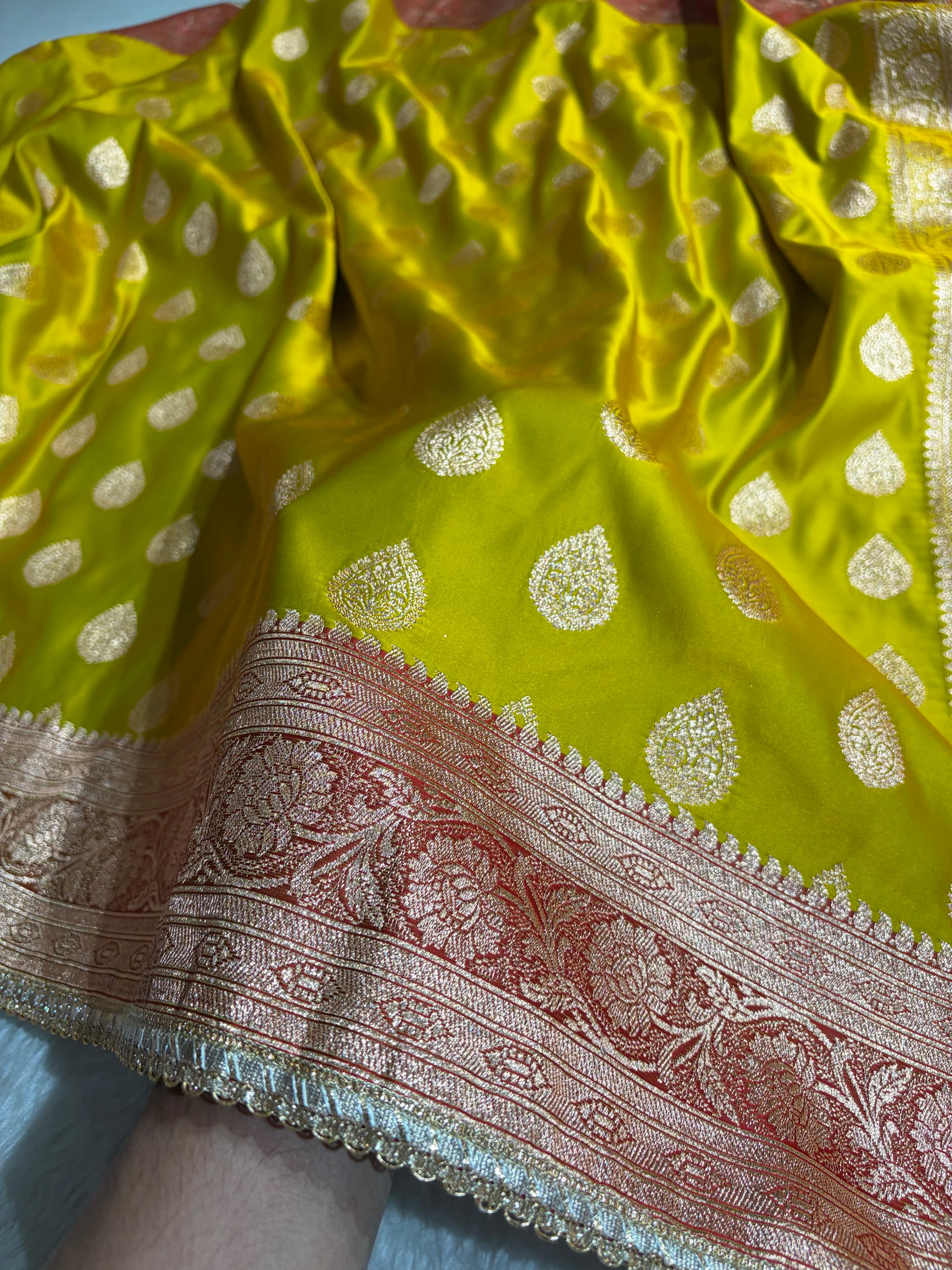 Olive Green-Red Contrast With Banarasi Gotta Patti Boota Katan Silk Saree SKMGP14