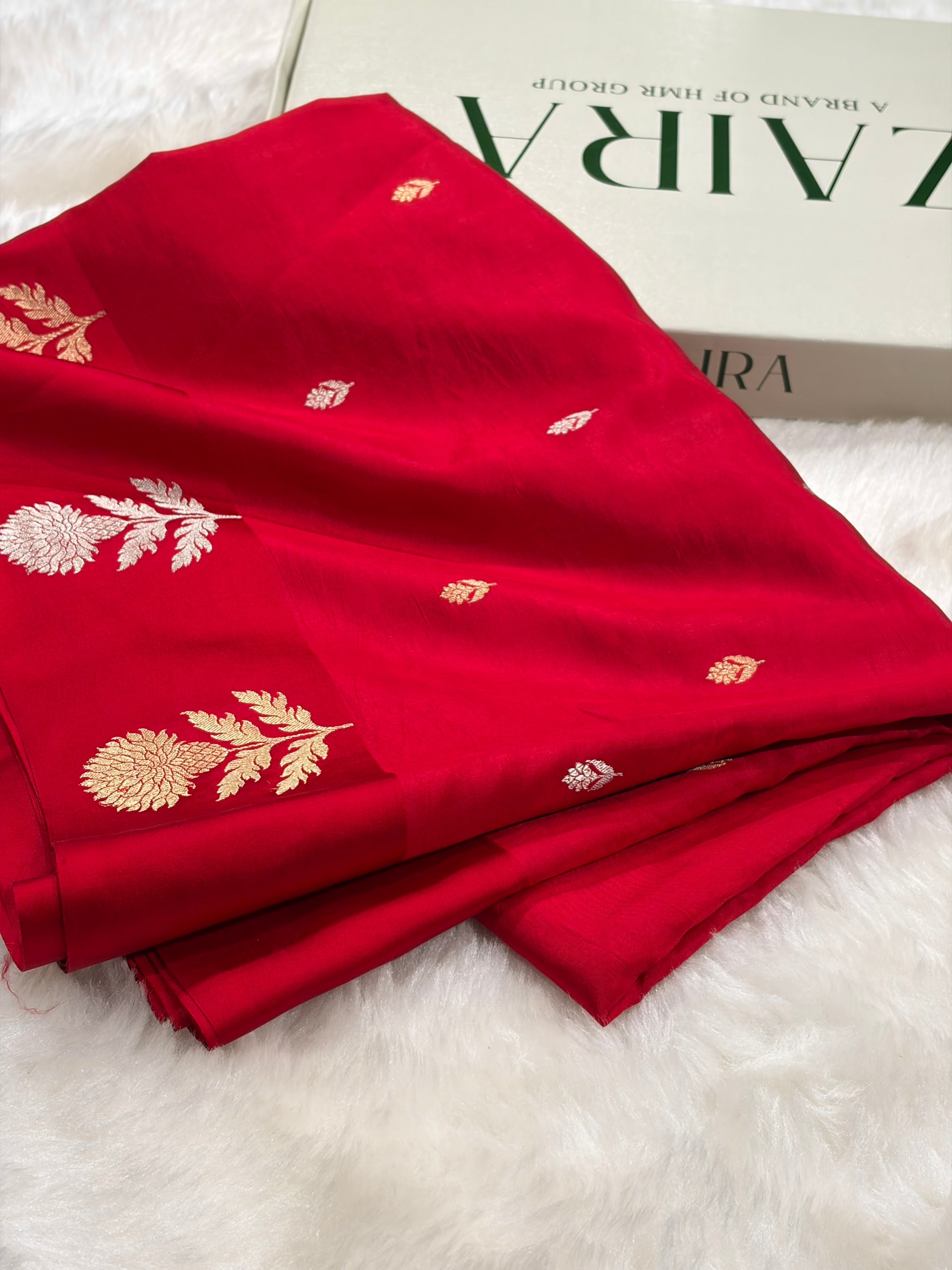 Banarasi Red Shades Boota Handwoven Pure Katan Paper Silk RM-12