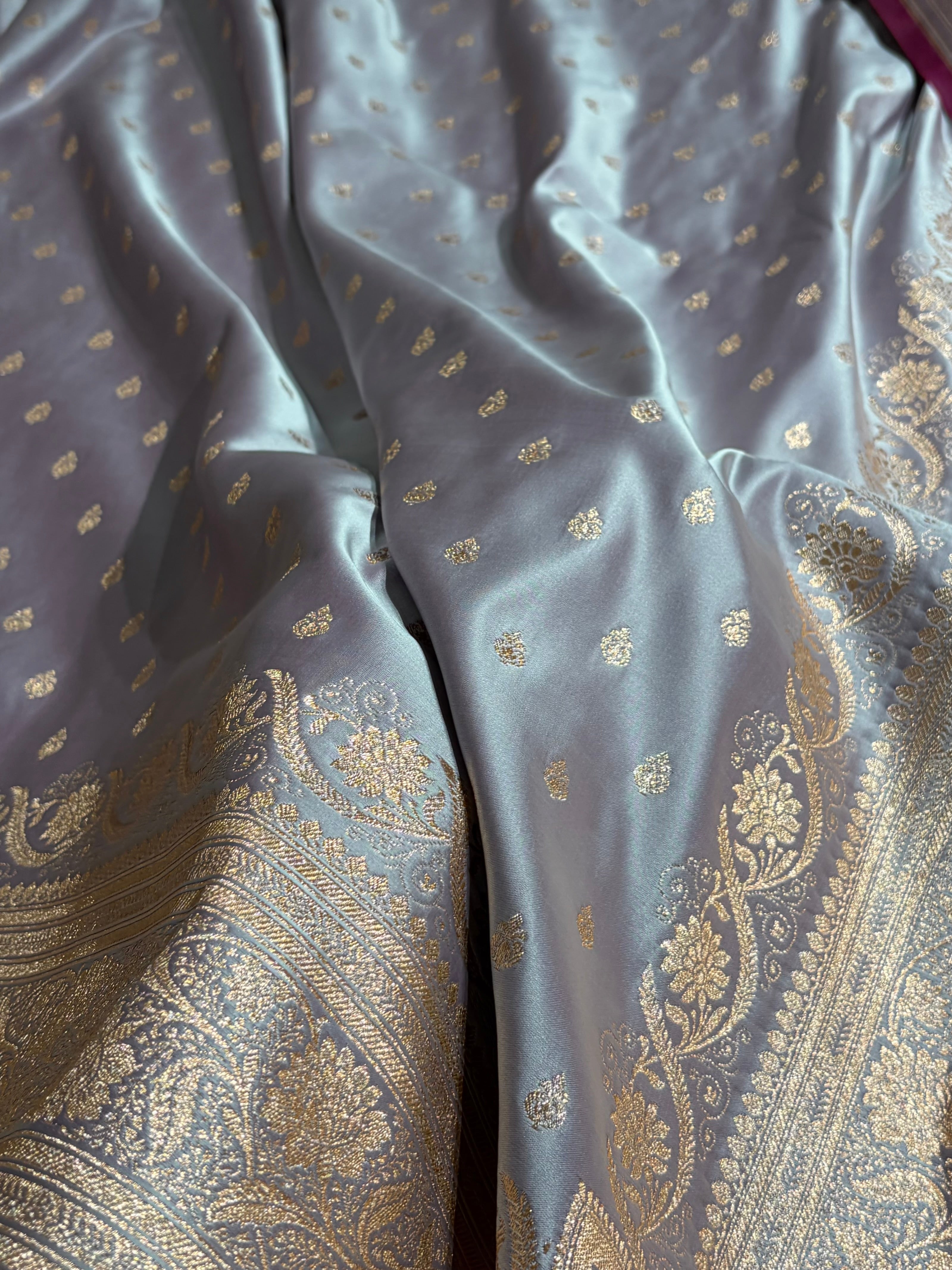Banarasi Grape Booti Katan Silk Saree SK08