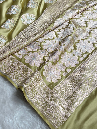 Premium Banarasi Satin Katan Saree With Minakari Boota in Beige Shades SK93