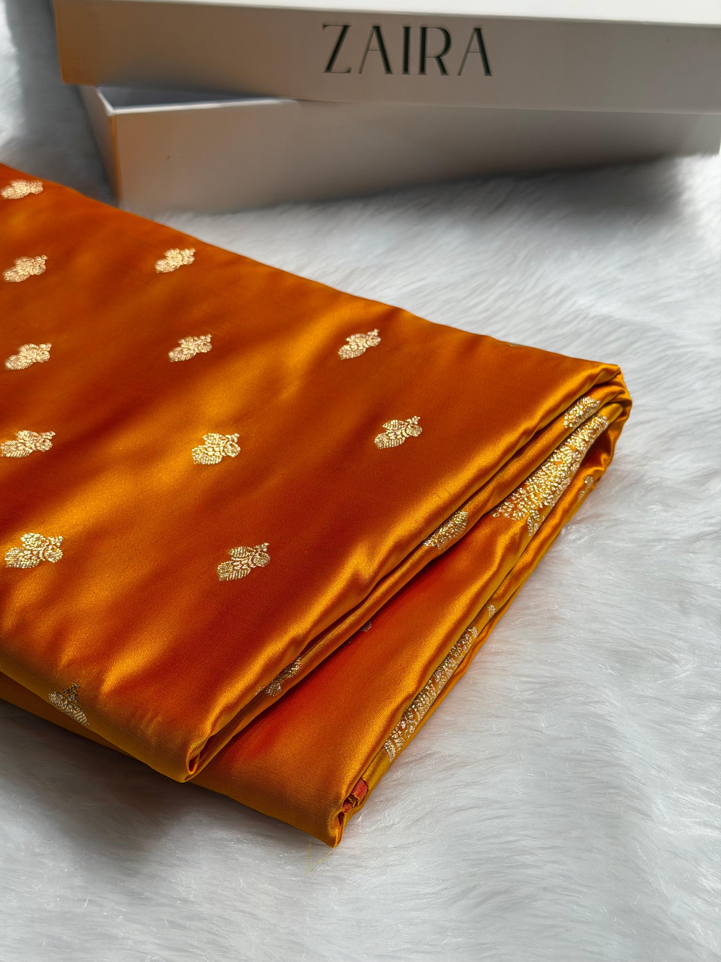 Banarasi Satin Katan Saree Floral Booti Pattern in Gold Shades SK147