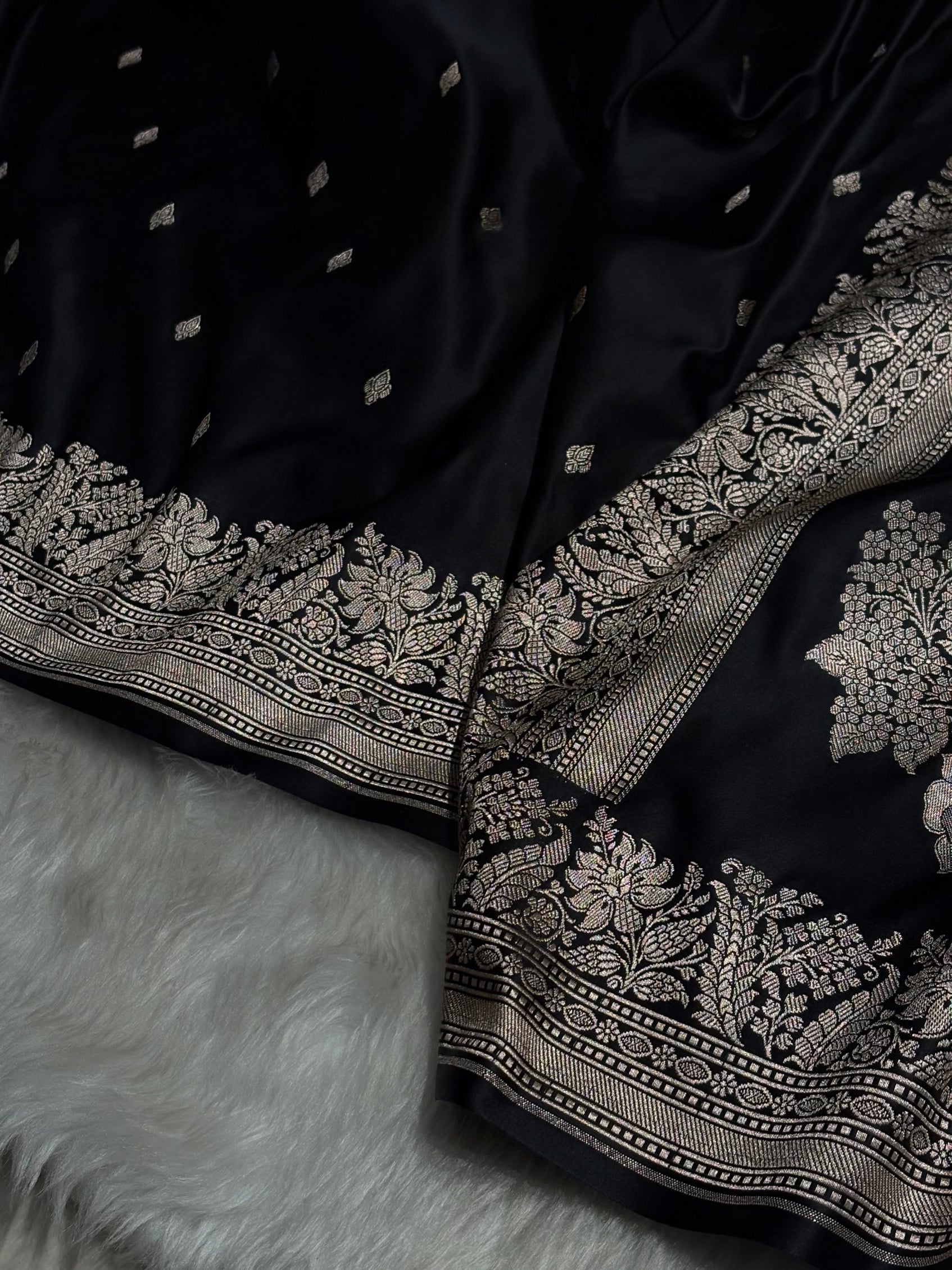 Black Shades Motif Booti Mashru Silk Saree MSM-63