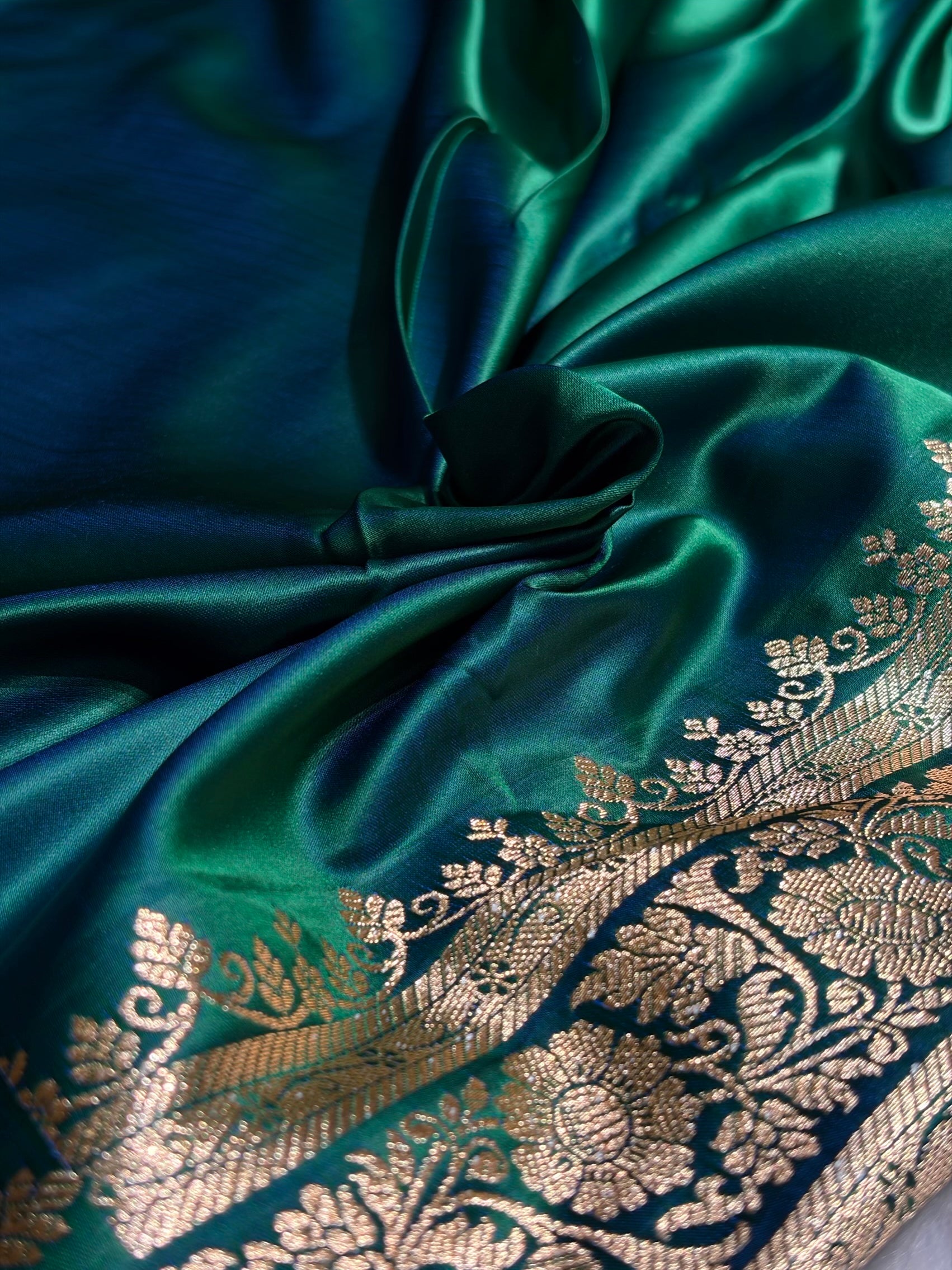 Green Cross Booti Pattern Satin Katan Silk Saree SK66