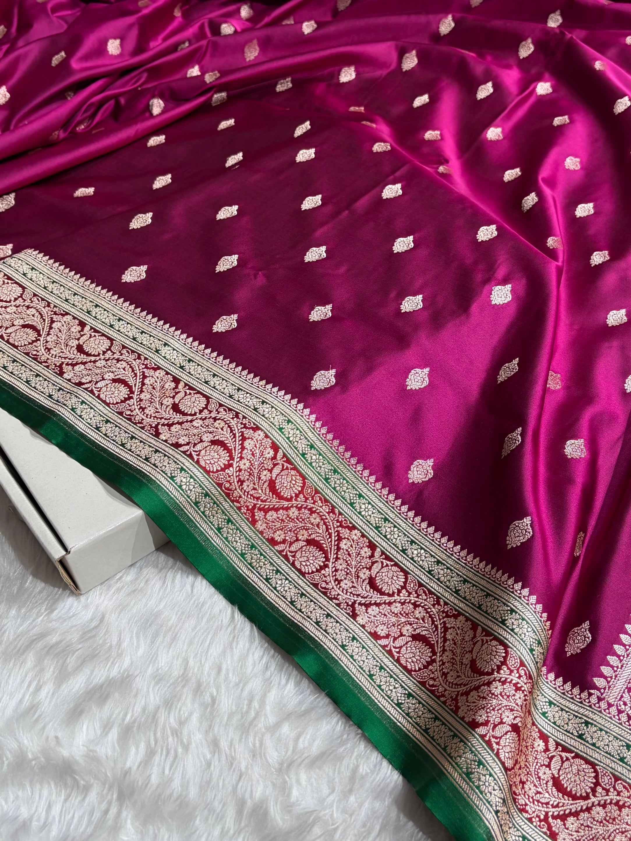 Banarasi Wine With Contrast Red Floral Border Mashru Silk Saree MSM-101
