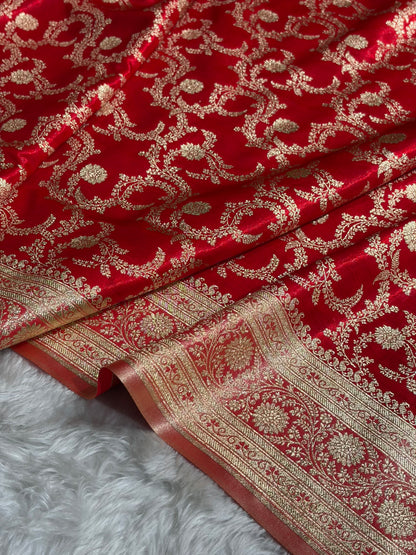 Red Contrast Shades Jaal Pattern Banarasi Satin Silk Saree SS47