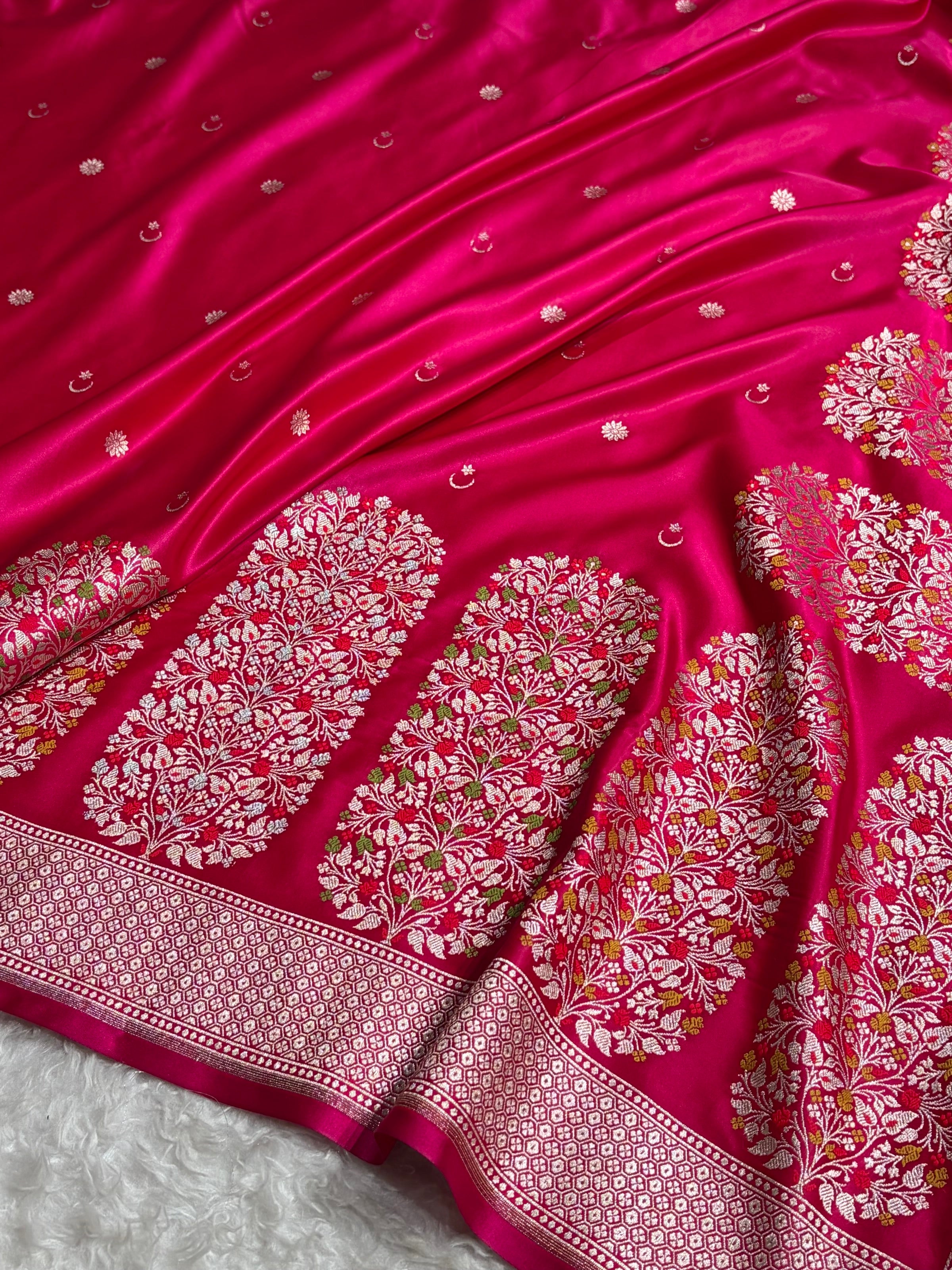 Rani Shades Banarasi With Floral Minakari Pattern Mashru Silk Saree MSM-131