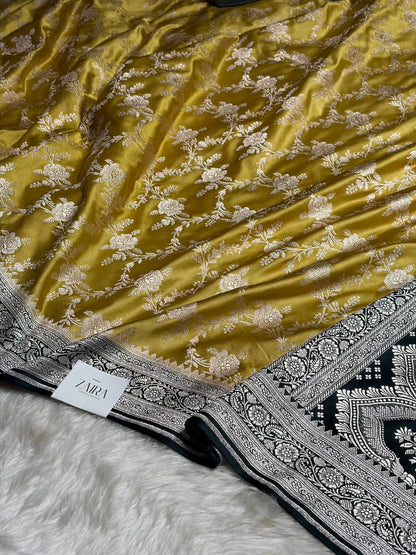 Contrast Dusty Mustard with Bottle Green Floral Jaal Mashru Silk Saree  MS28