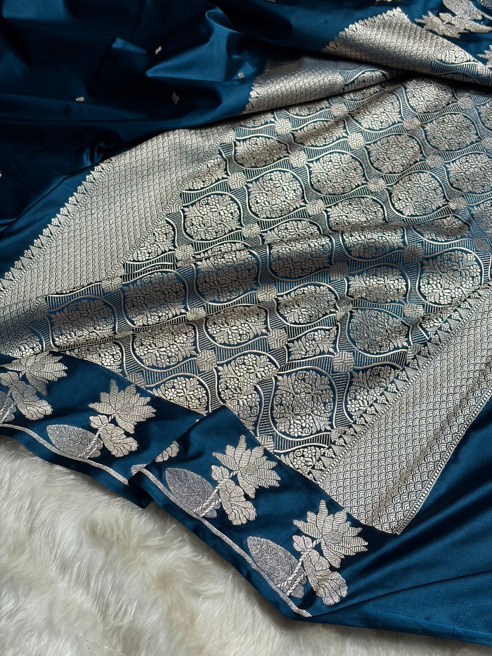 German Blue Floral Border Booti Mashru Silk Saree MS11