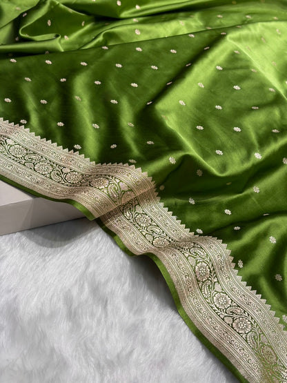Banarasi Mehendi Shade Booti Mashru Silk Saree