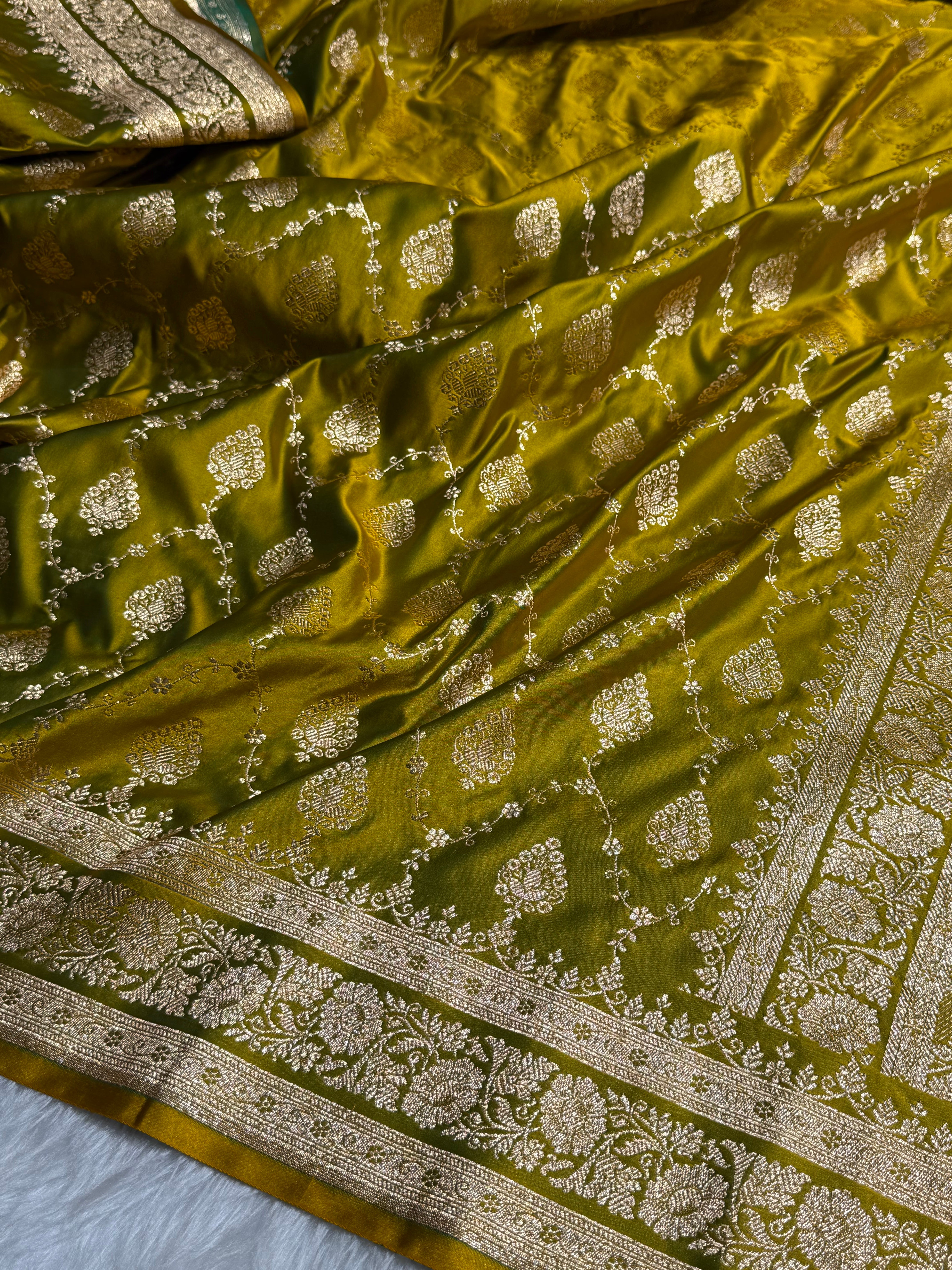 Mehandi Green Floral Jaal Pattern Satin Katan Silk saree SK42