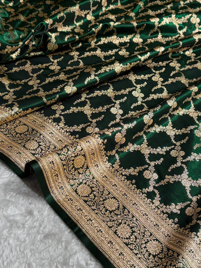 Bottle Green Shades Cross Pattern Banarasi Satin Silk Saree SS40