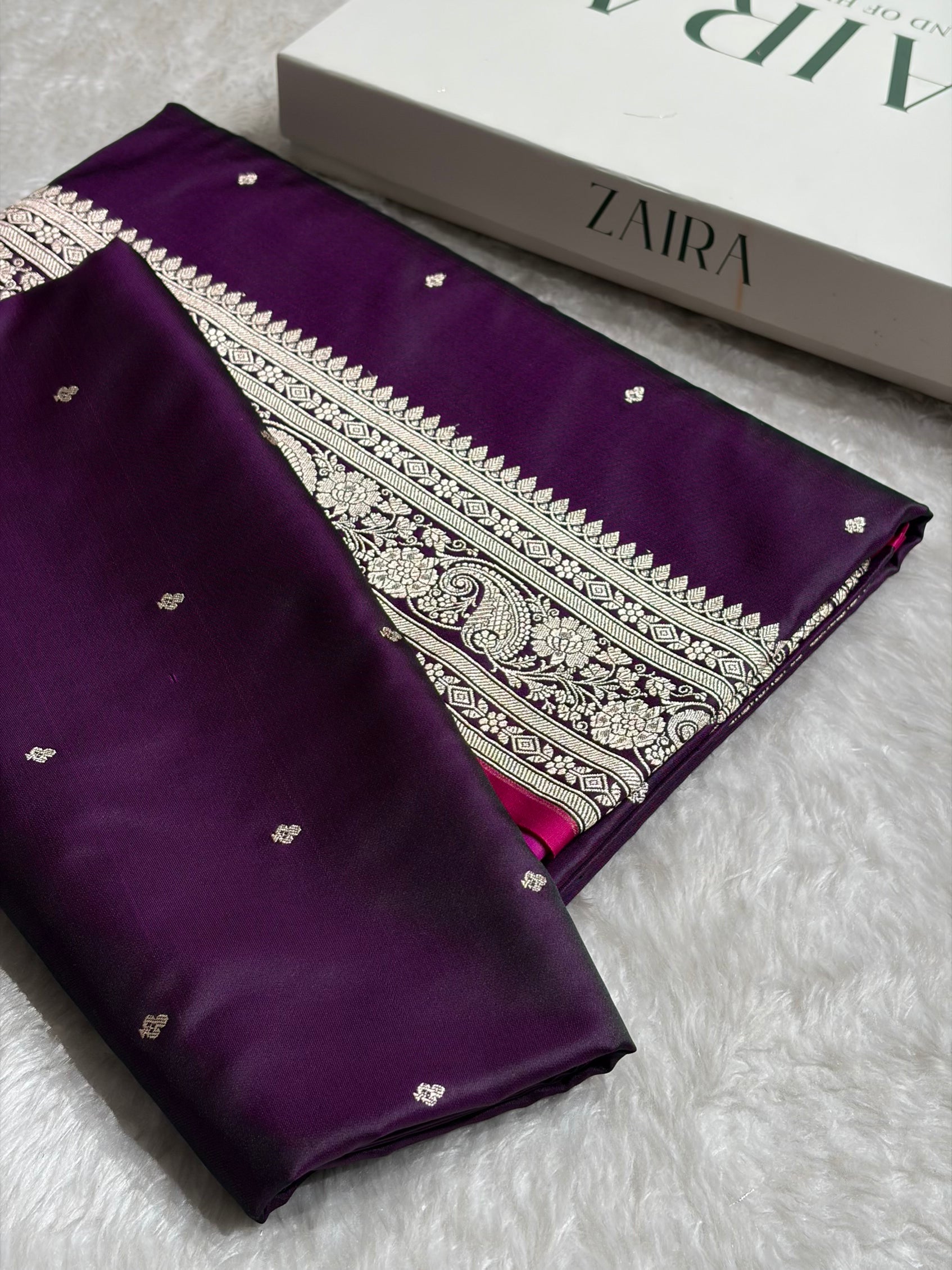 Cross Wine Shade With Booti Pattern Mashru Silk Saree