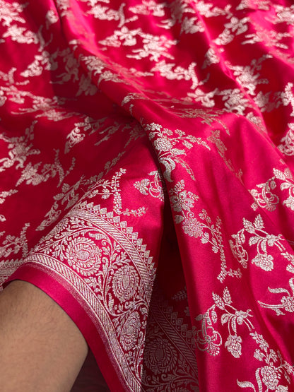 Banarasi Floral Jaal Pattern in Rani Shades Floral Mashru Silk Saree MCS98