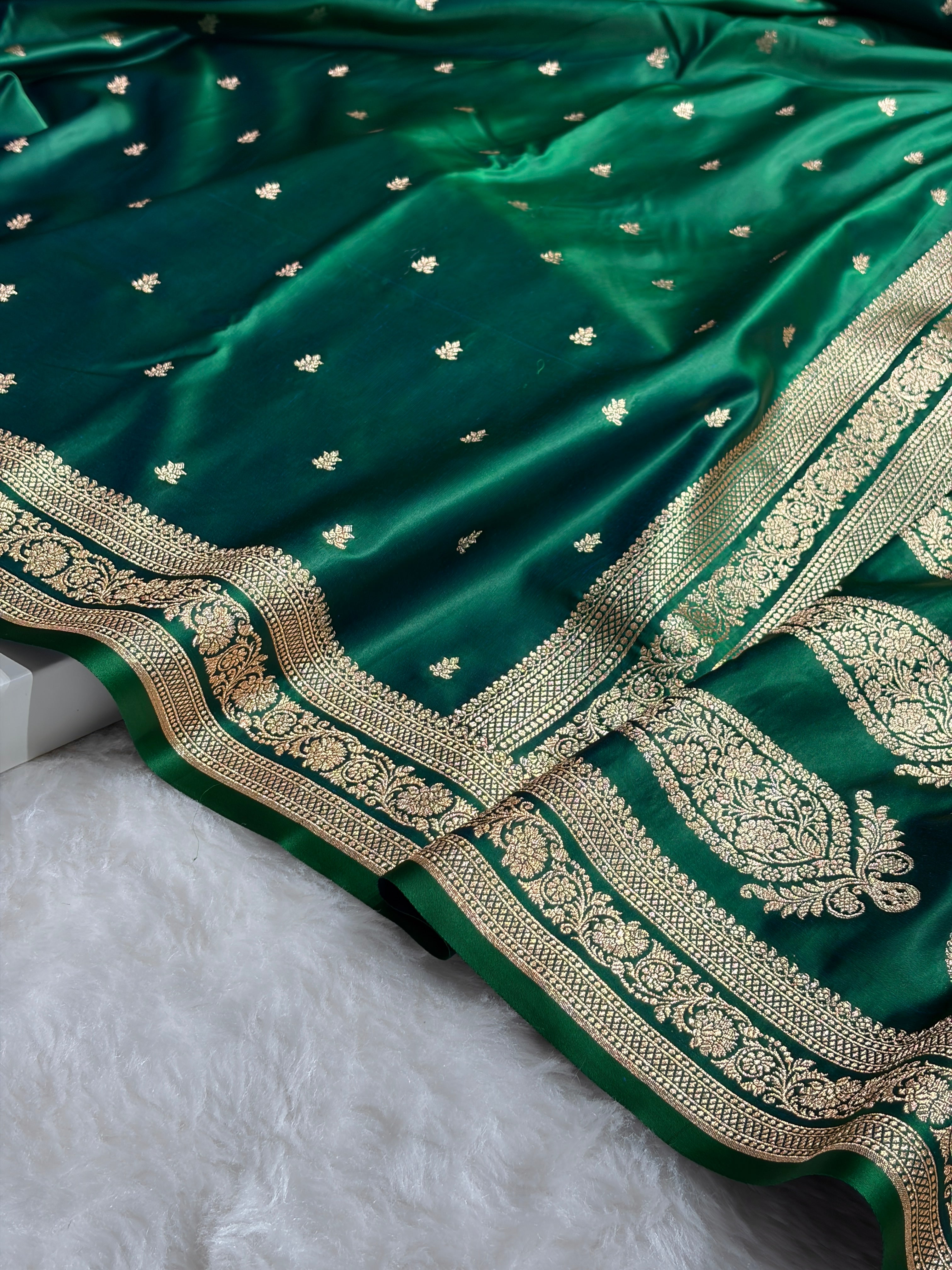 Banarasi Satin Katan Saree With Booti Pattern in Cross Green Shades SK125