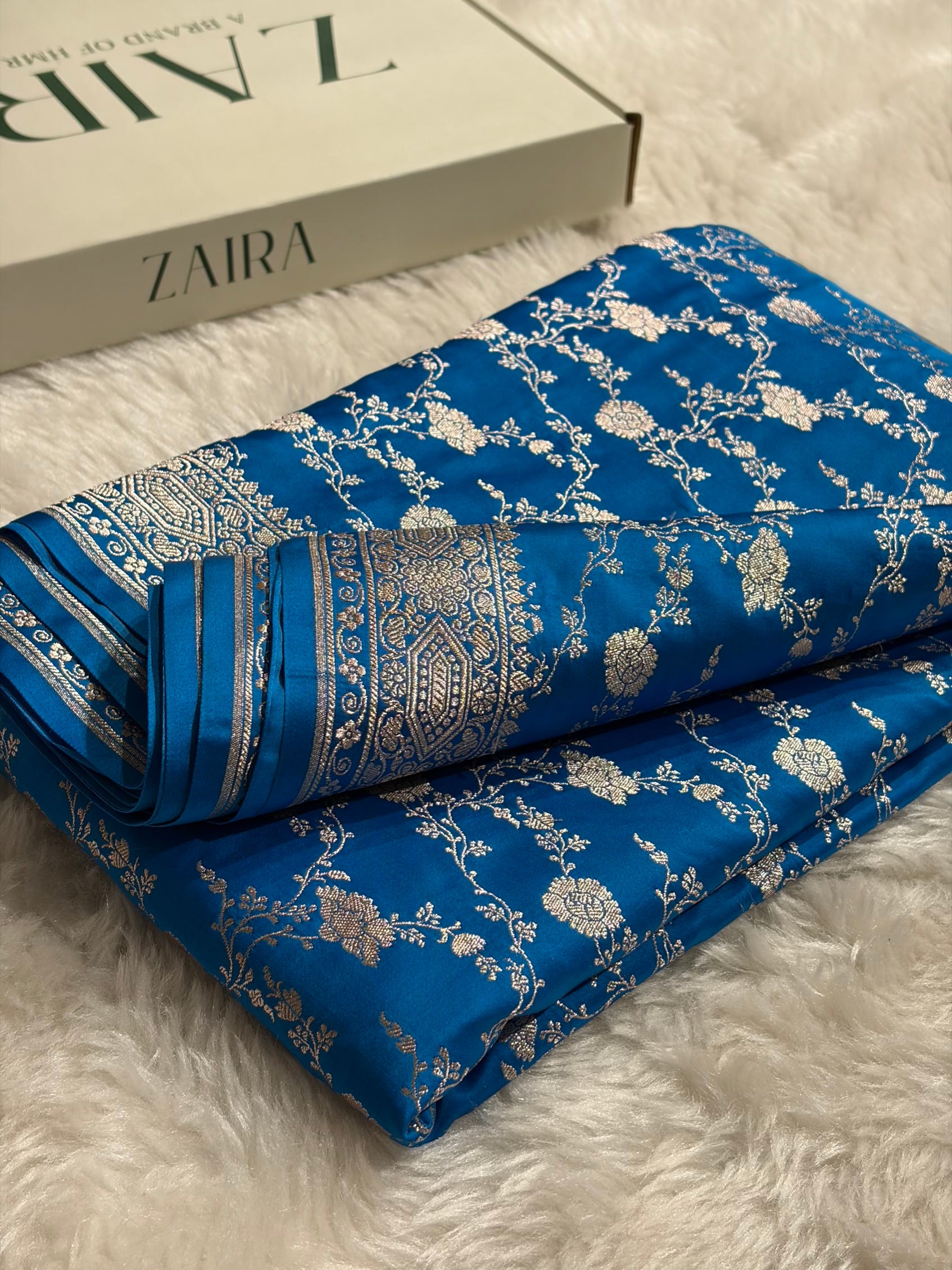 Banarasi Firozi Shades Floral Mashru Silk Saree MS92