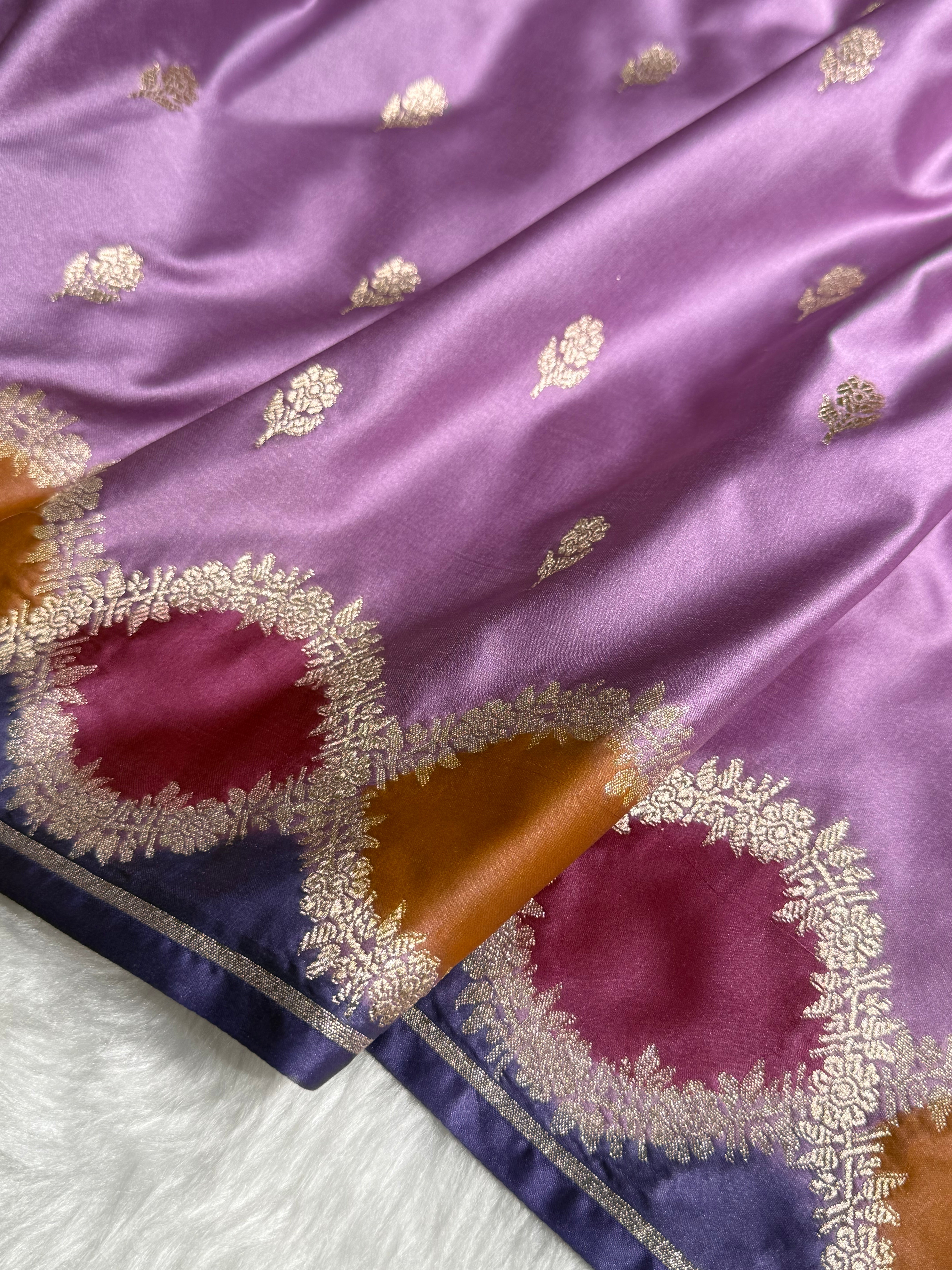 Lavender Rangkart Scallop Floral Booti Mashru Silk Saree