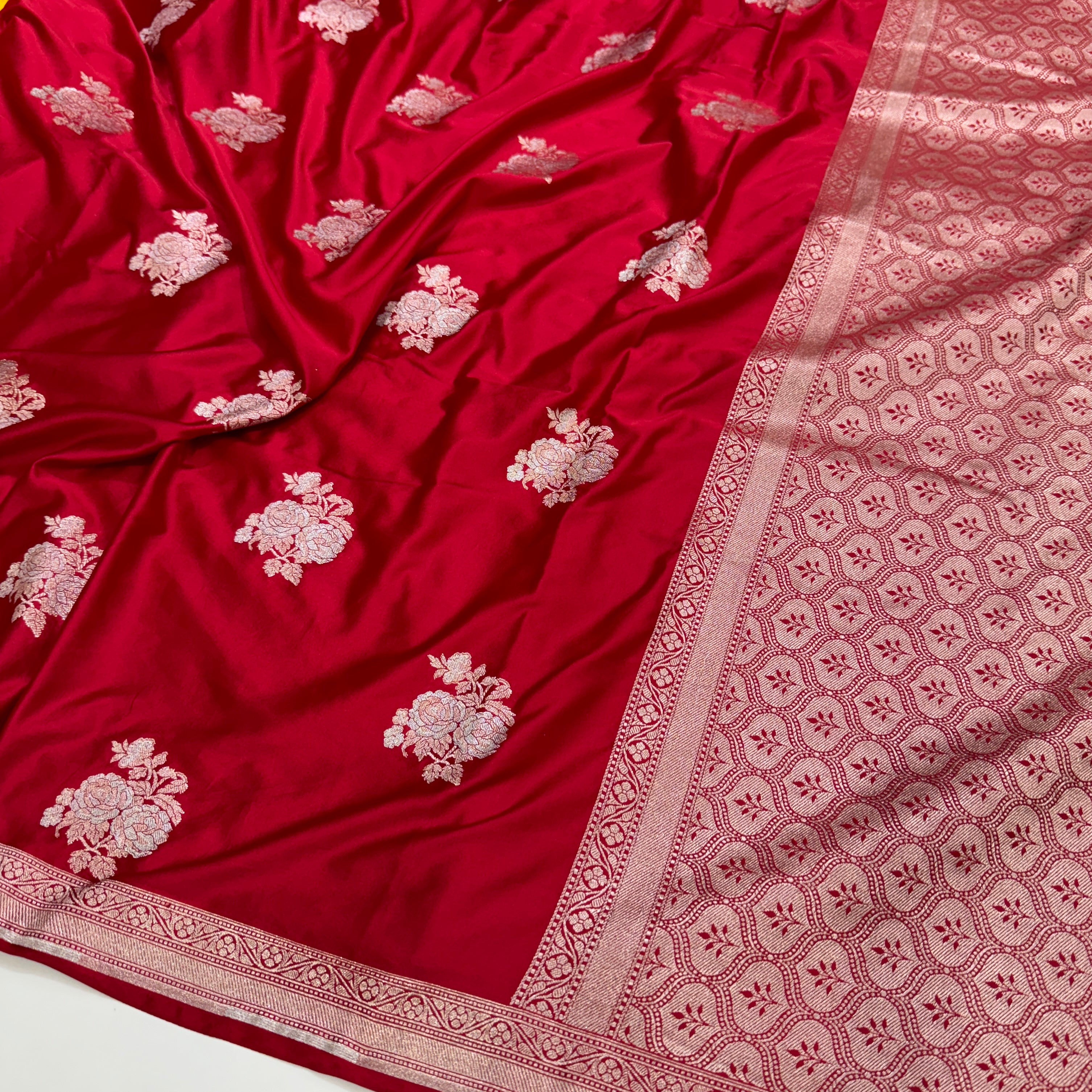 Tomato Red Sona Rupa Floral Motif Mashru Silk Saree