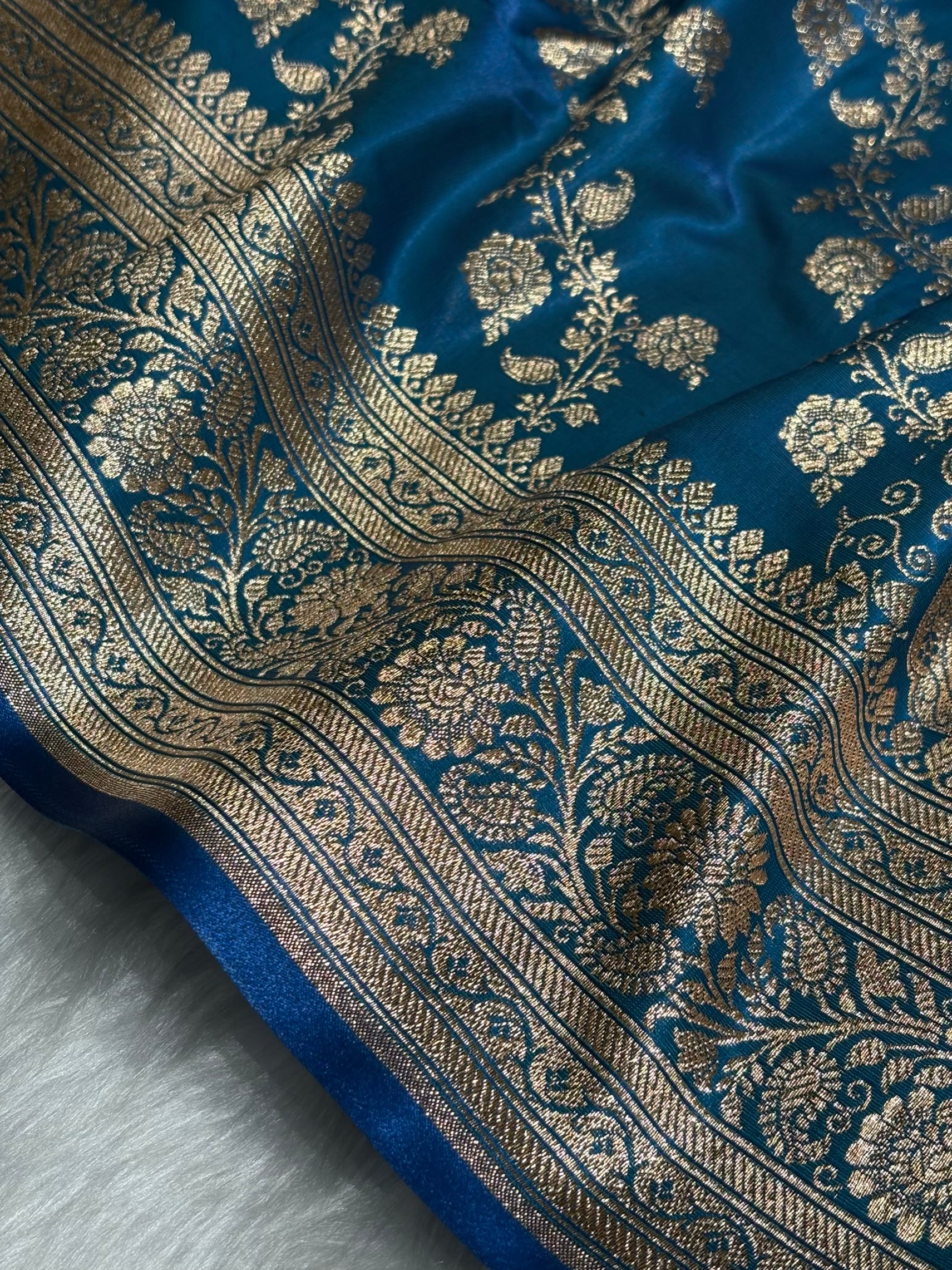 Firozi Shades Banarasi  Cross Jaal Satin Silk Saree SS11