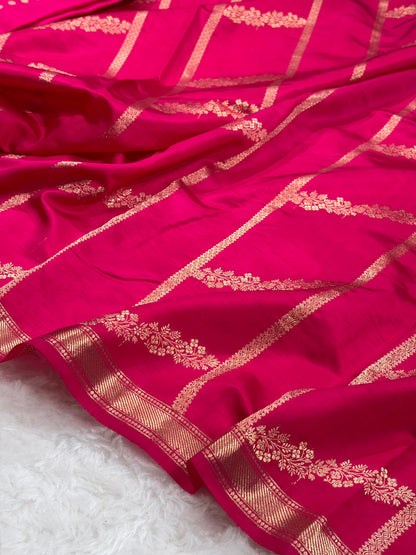 Banarasi Red Shades Handwoven Pure Paper Silk  RM-68