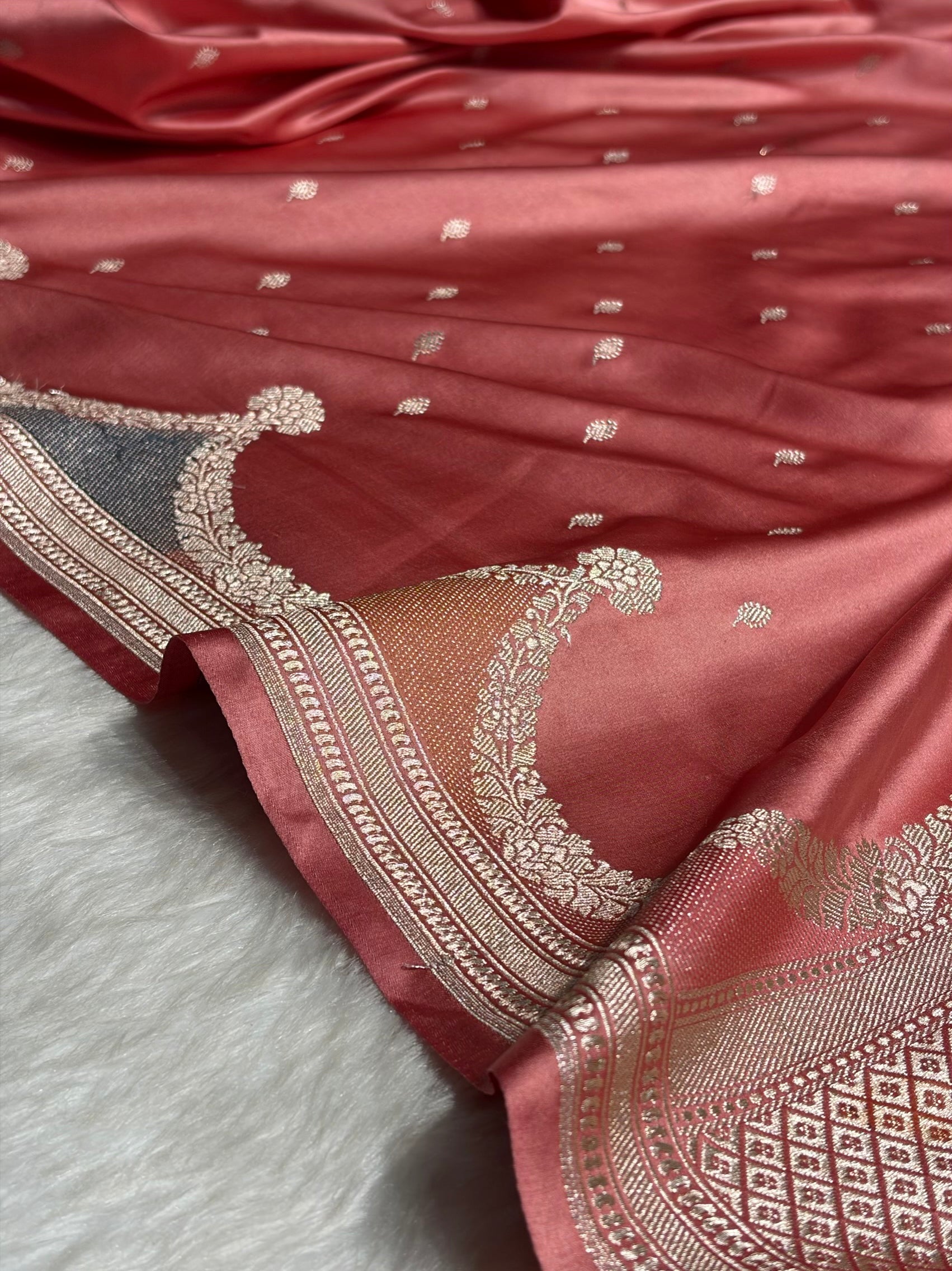 Dusty Peach Shades Scallop Mashru Silk Saree MS60