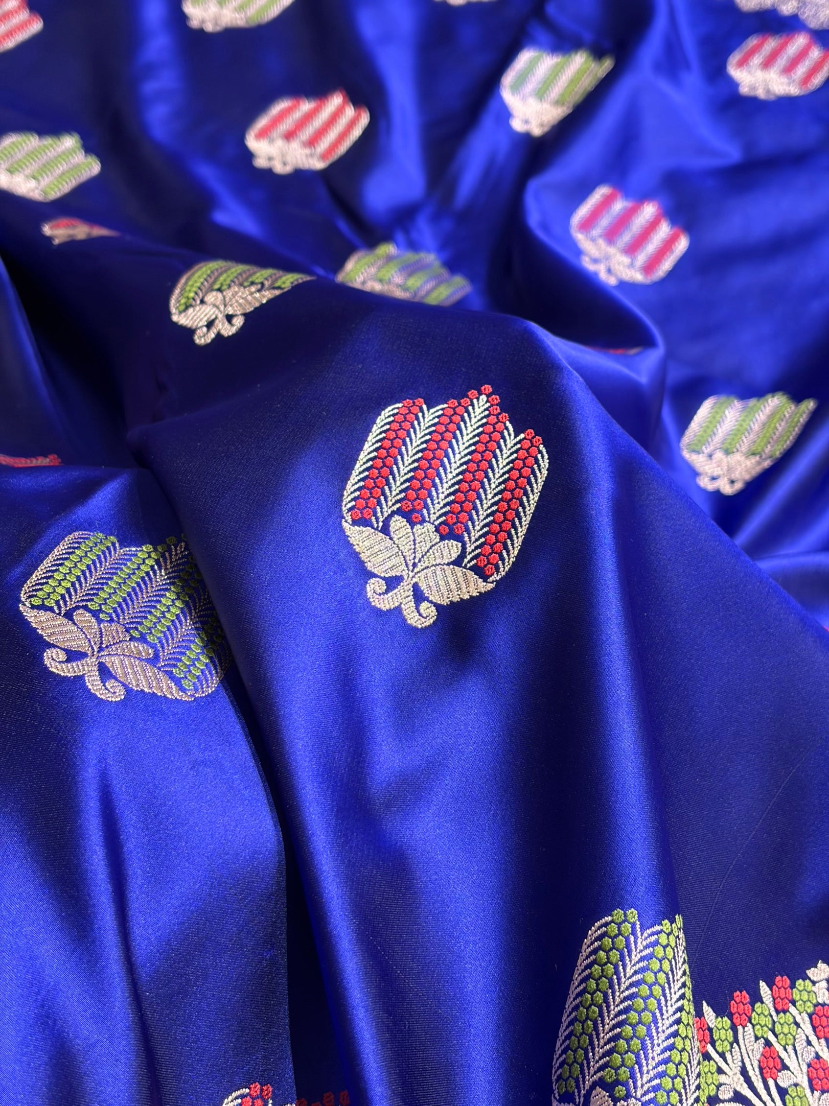 Royal Blue Shades Banarasi Boota Pattern Minakari Floral Mashru Silk Saree MSM-122