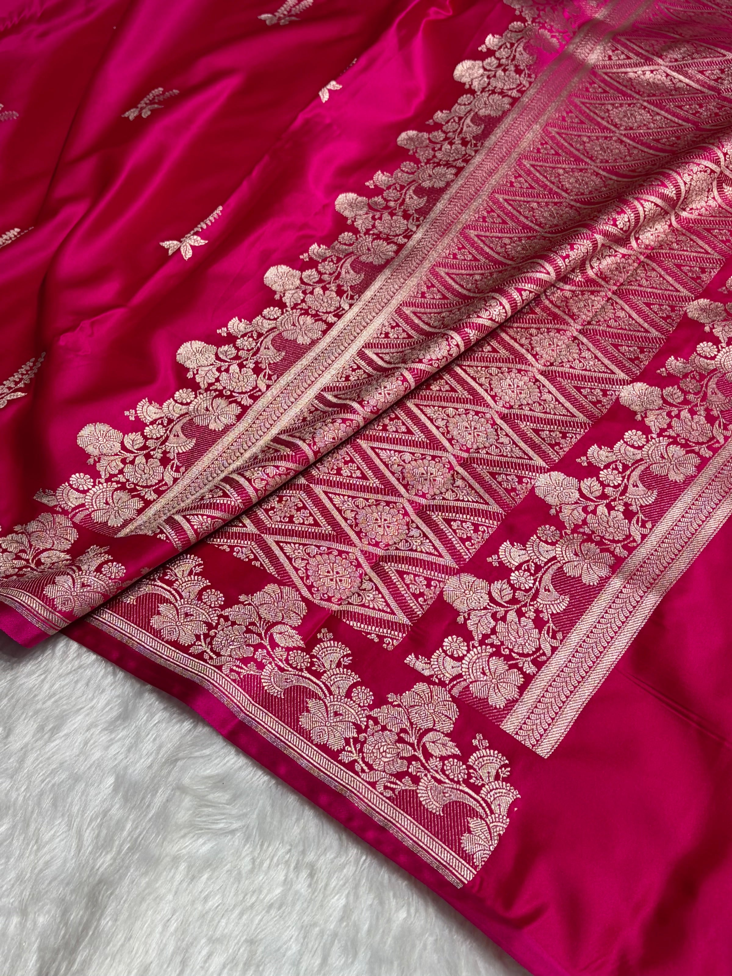 Cross Rani  Floral Boota Mashru Silk Saree MSM-43