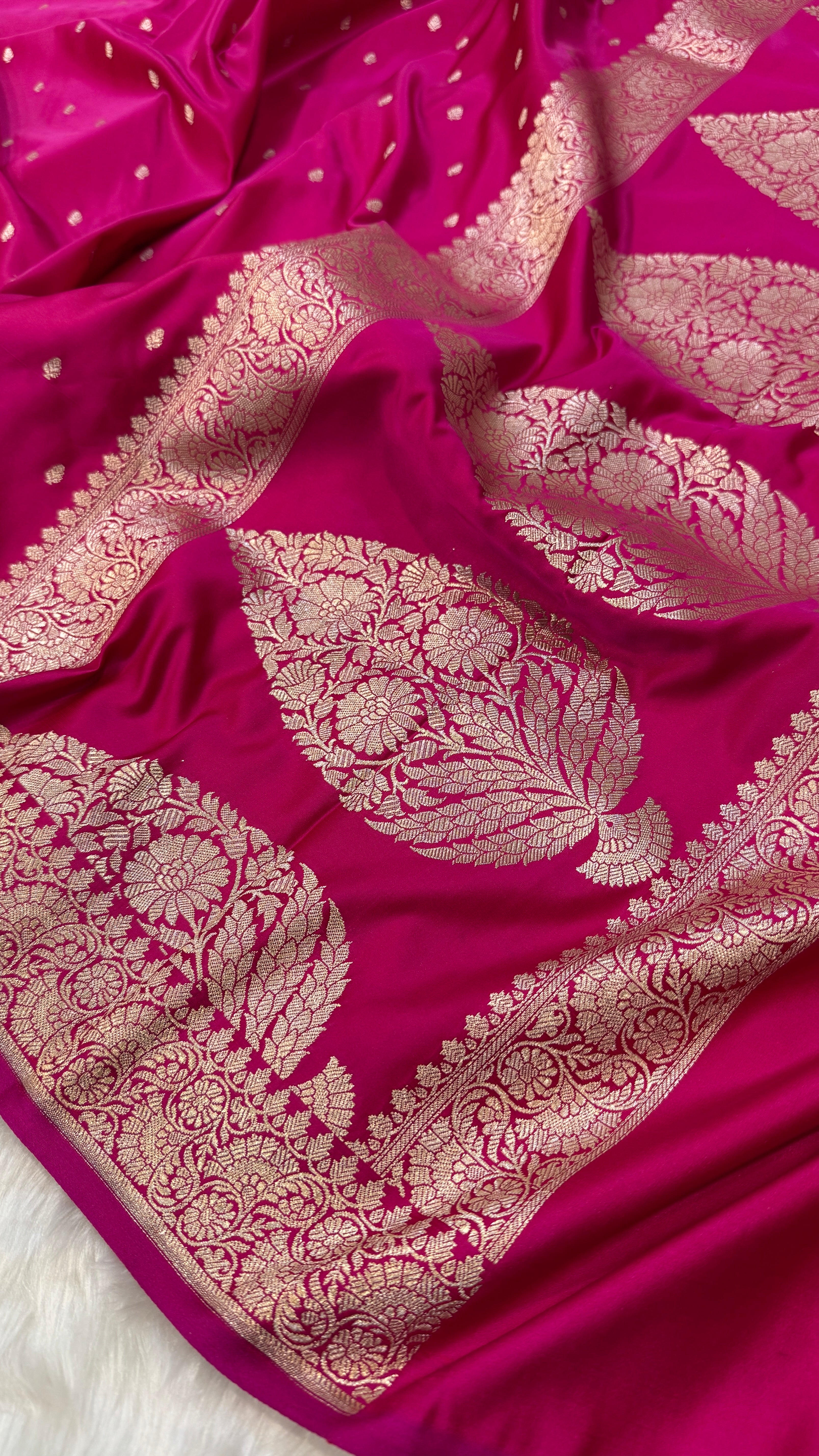 Pink Mashru Silk Saree With Booti Motifs