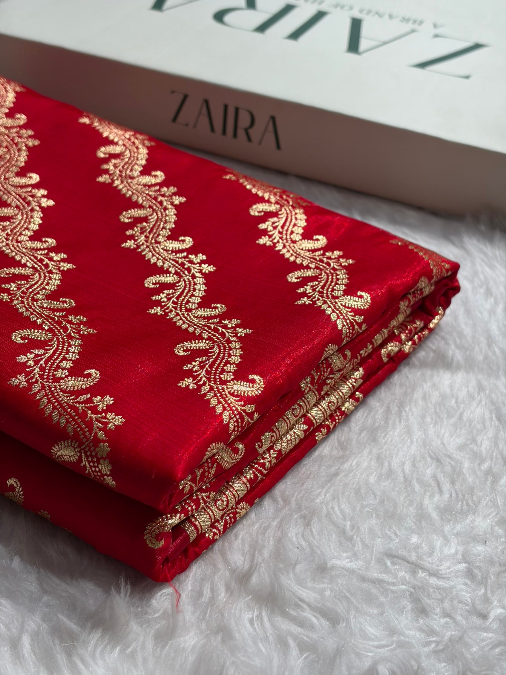 Red Shades Cross Pattern Banarasi Satin Silk Saree SS39