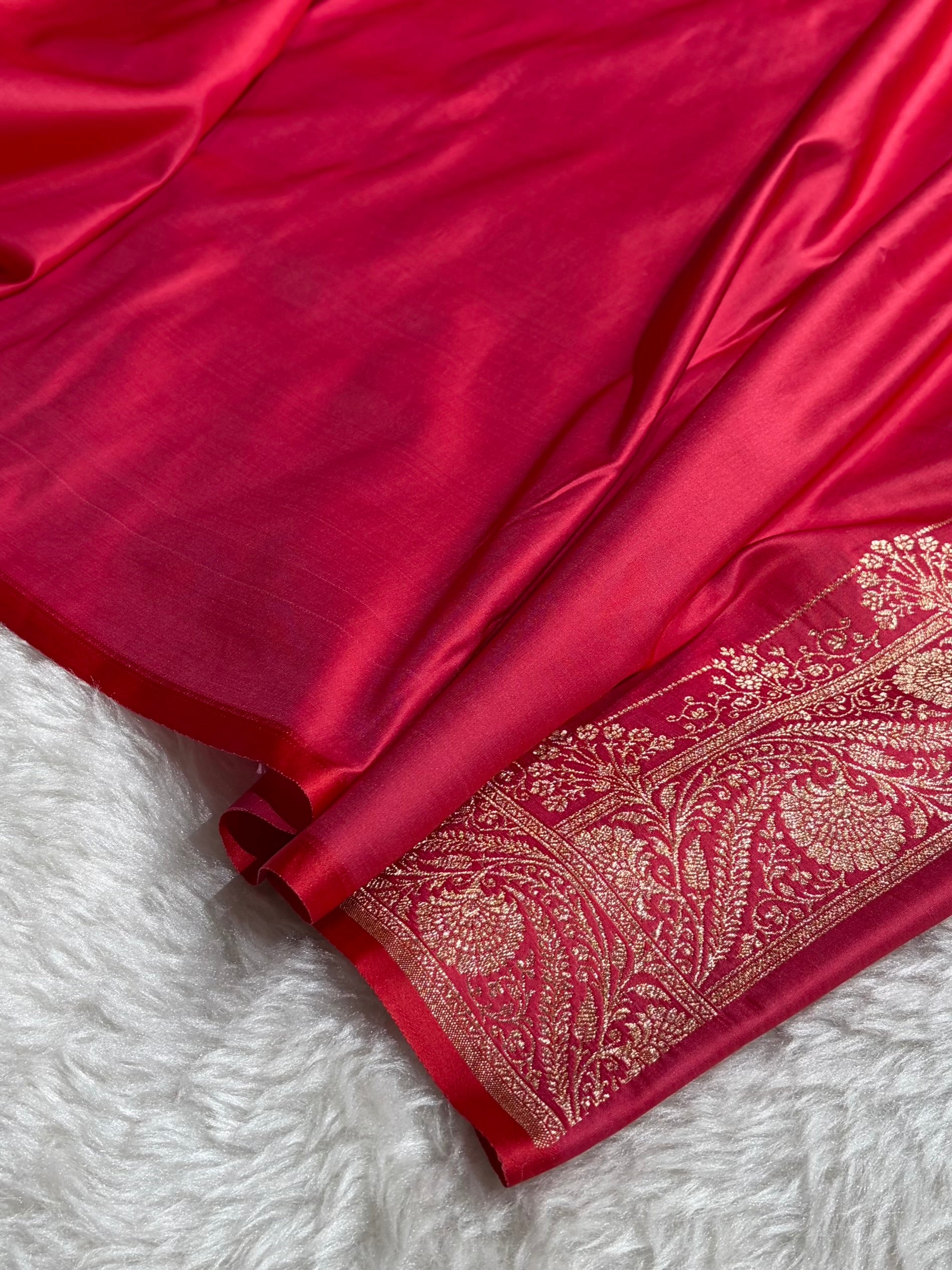 Banarasi Satin Katan Saree Booti PatterIn Cross Rani Shades SK135