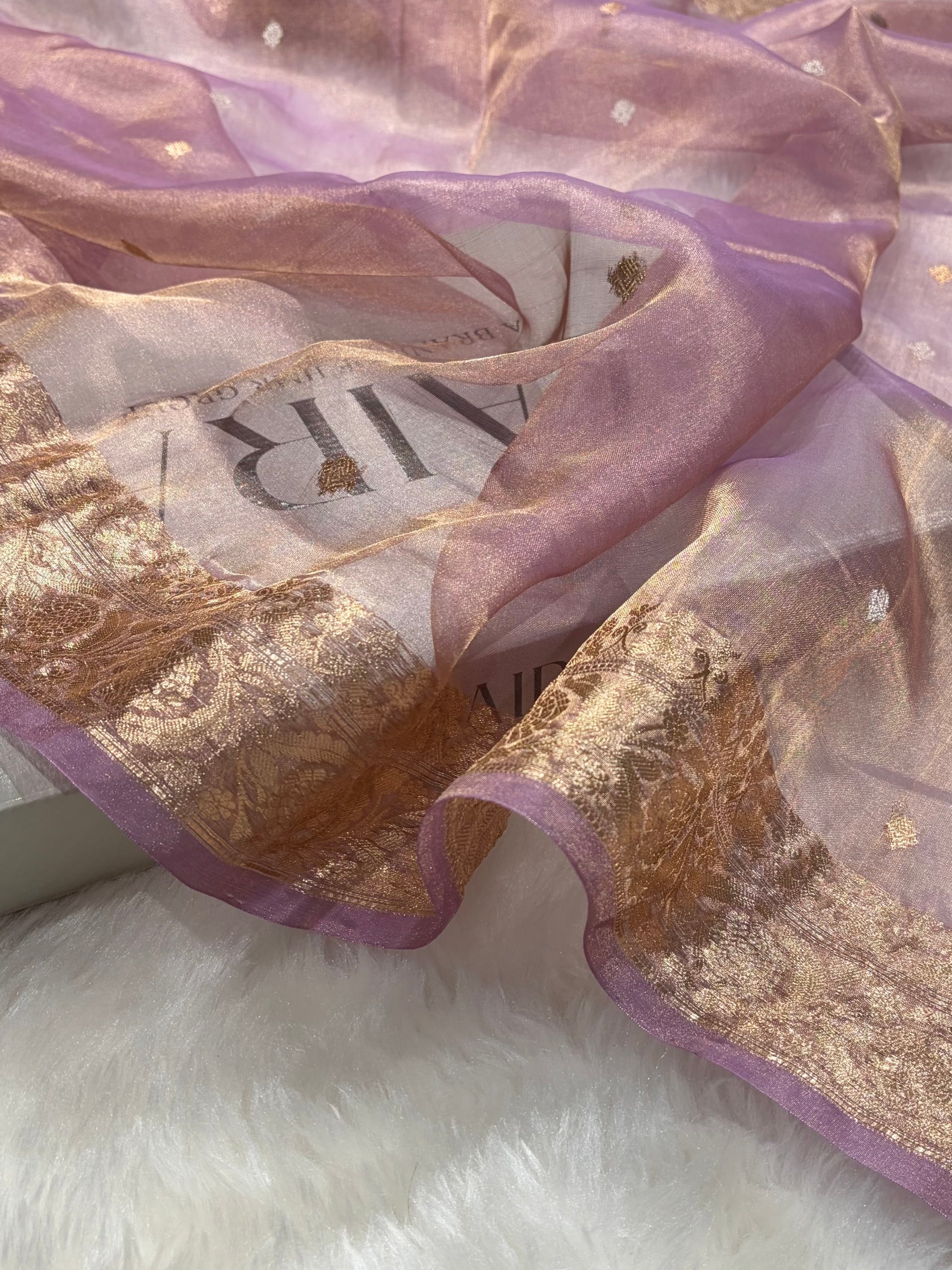 Lavender Bananasi Floral Shades Pure Tissue Silk Saree PT-34