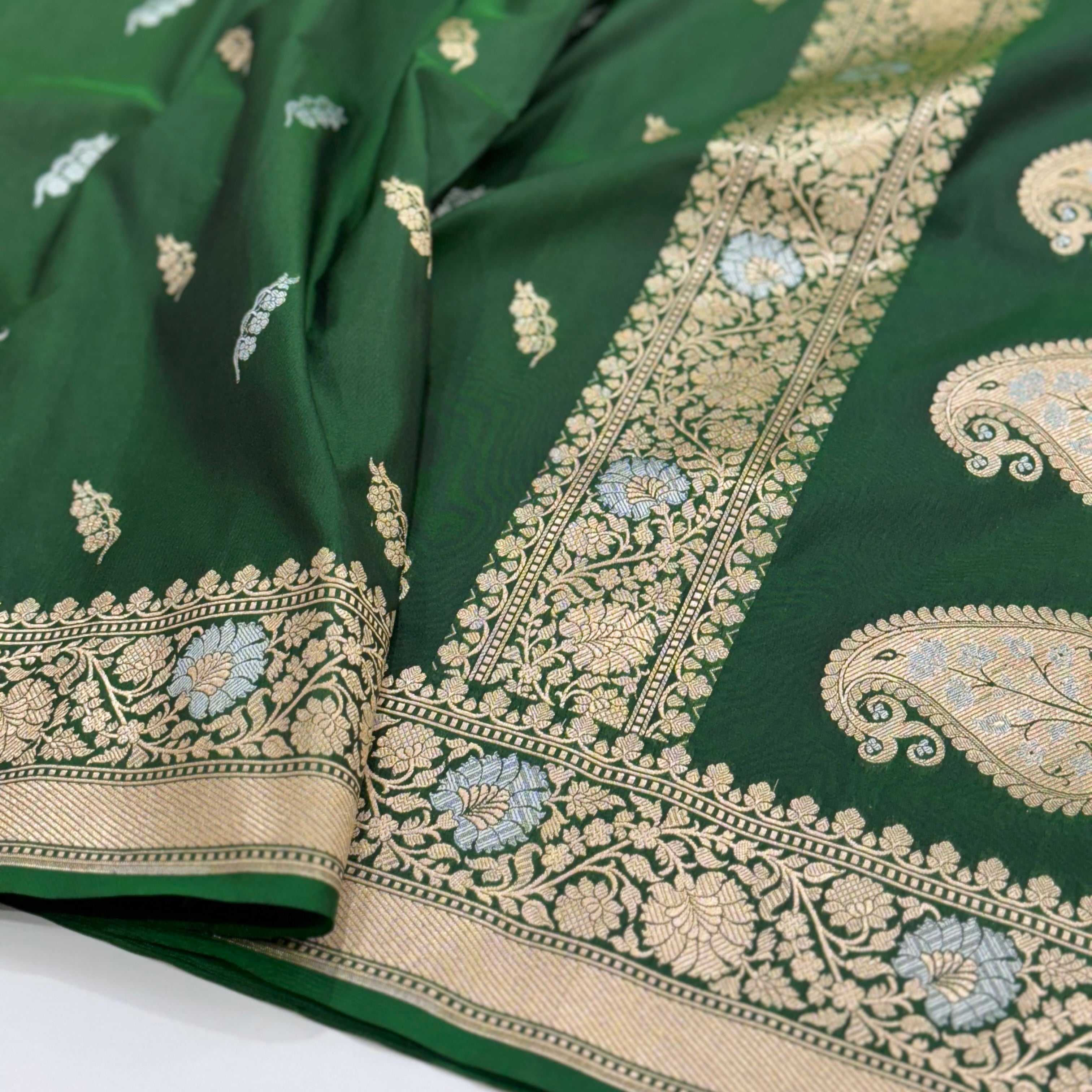 Bottle Green Sona Rupa Blended Katan Silk – ZAIRA