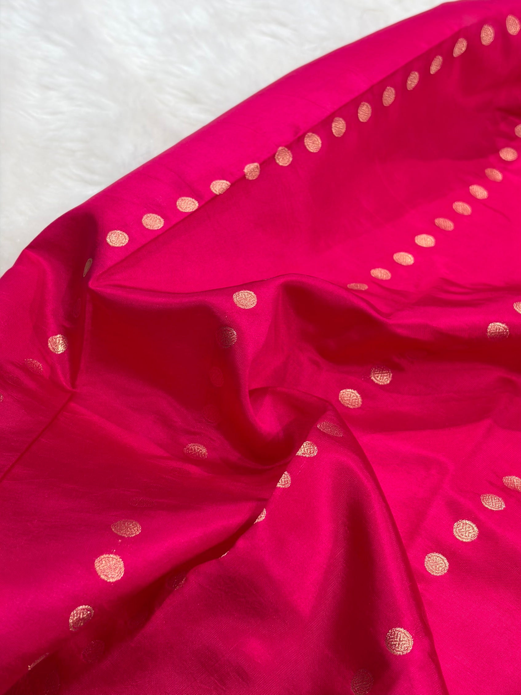 Banarasi Red Shades Handwoven Pure Paper Silk  RM-68