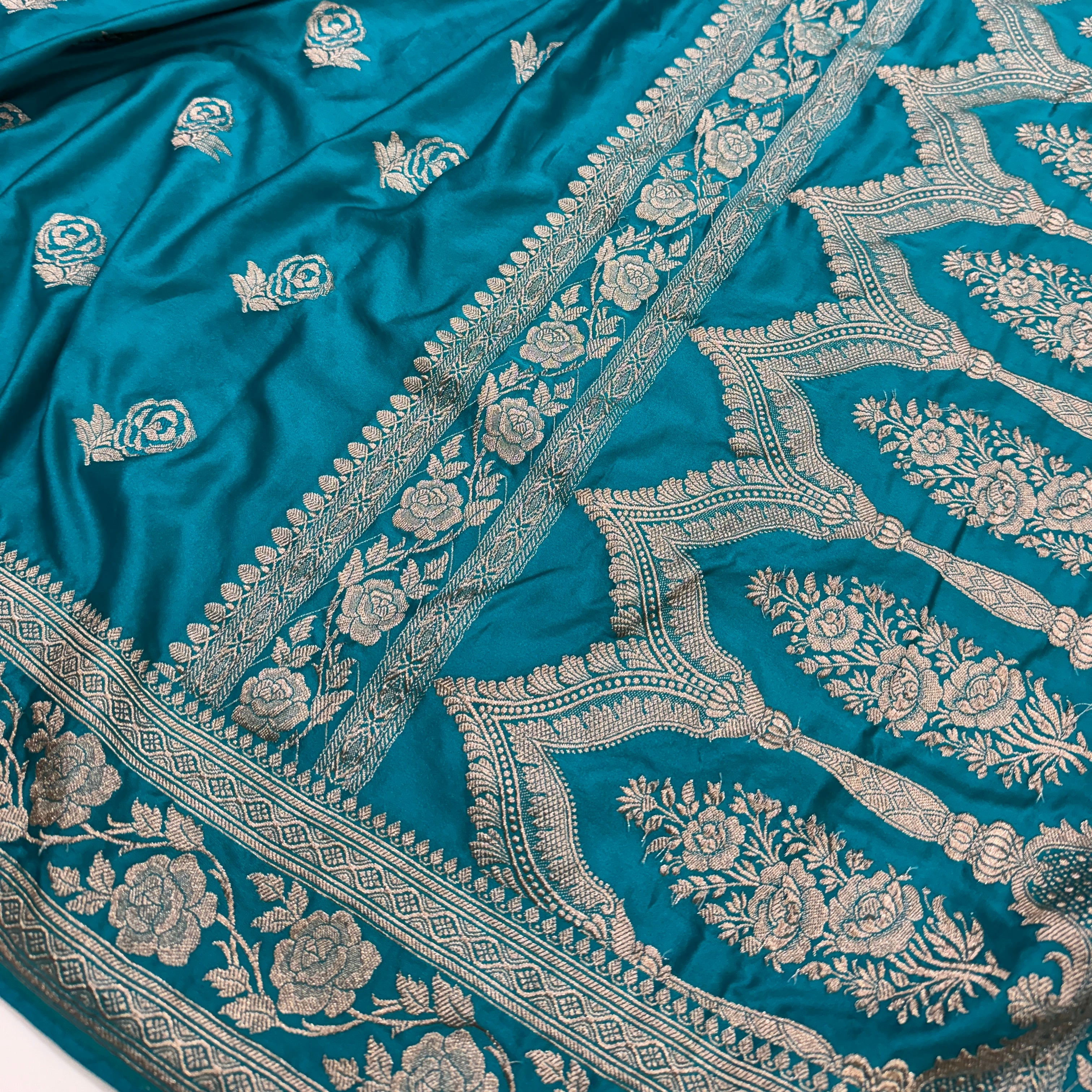 Rose Motif Mashru Silk Saree in firozy Shade