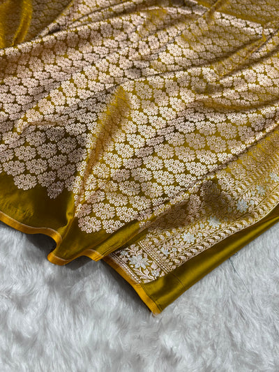 Mehndi Shades Plain Banarasi With Minakari Floral Border Mashru Silk Saree MSM-123