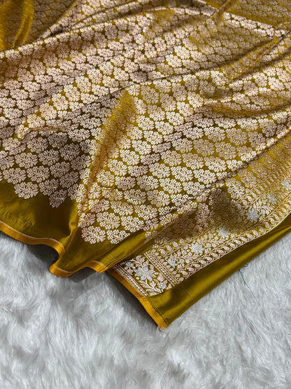 Mehndi Shades Plain Banarasi With Minakari Floral Border Mashru Silk Saree MSM-123