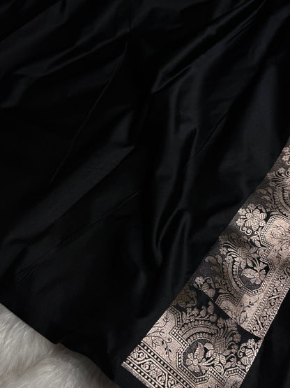 Black Shades Motif Booti Mashru Silk Saree